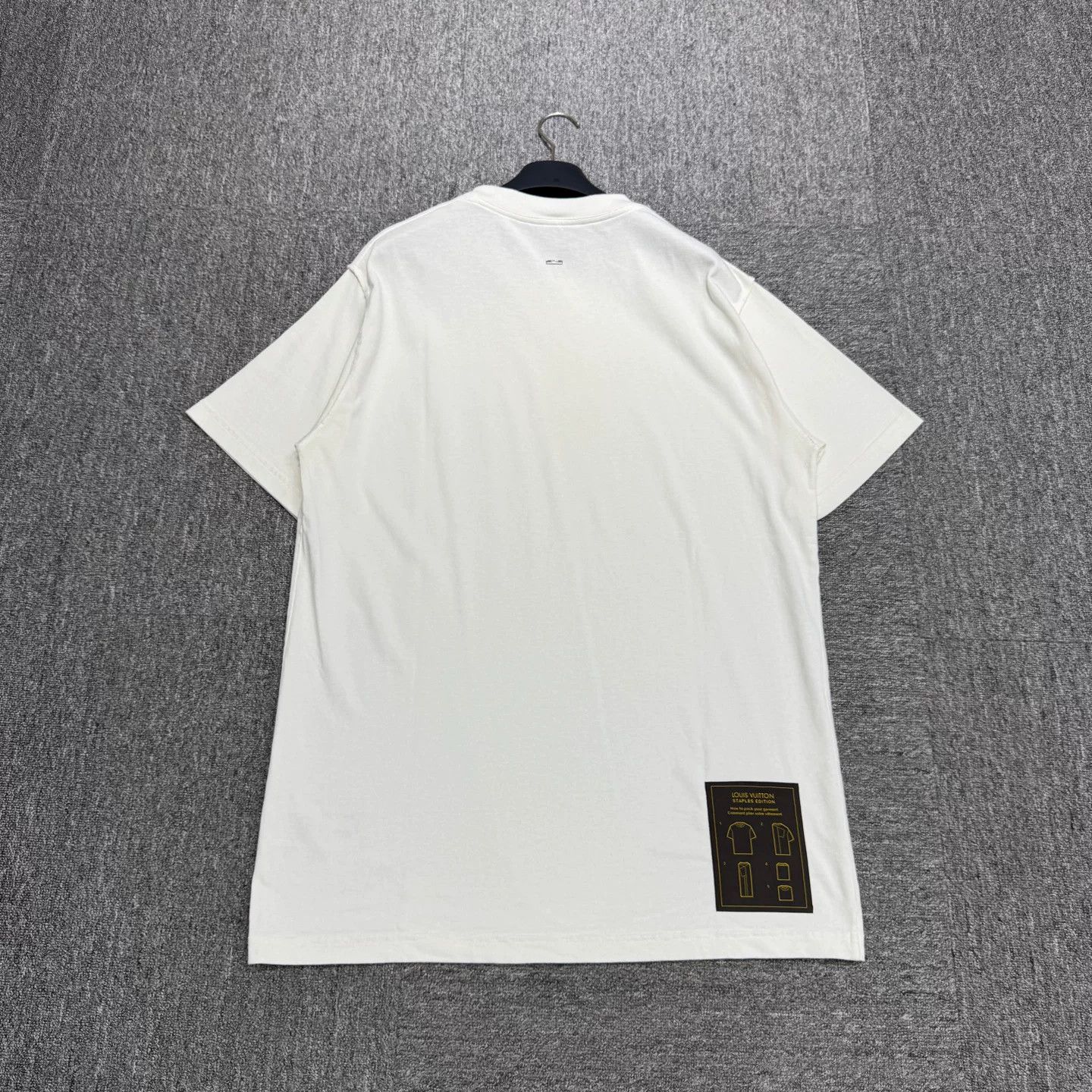 Louis Vuitton Louis Vuitton Staples Edition White T-Shirt XL Size US XL / EU 56 / 4 - 6 Thumbnail