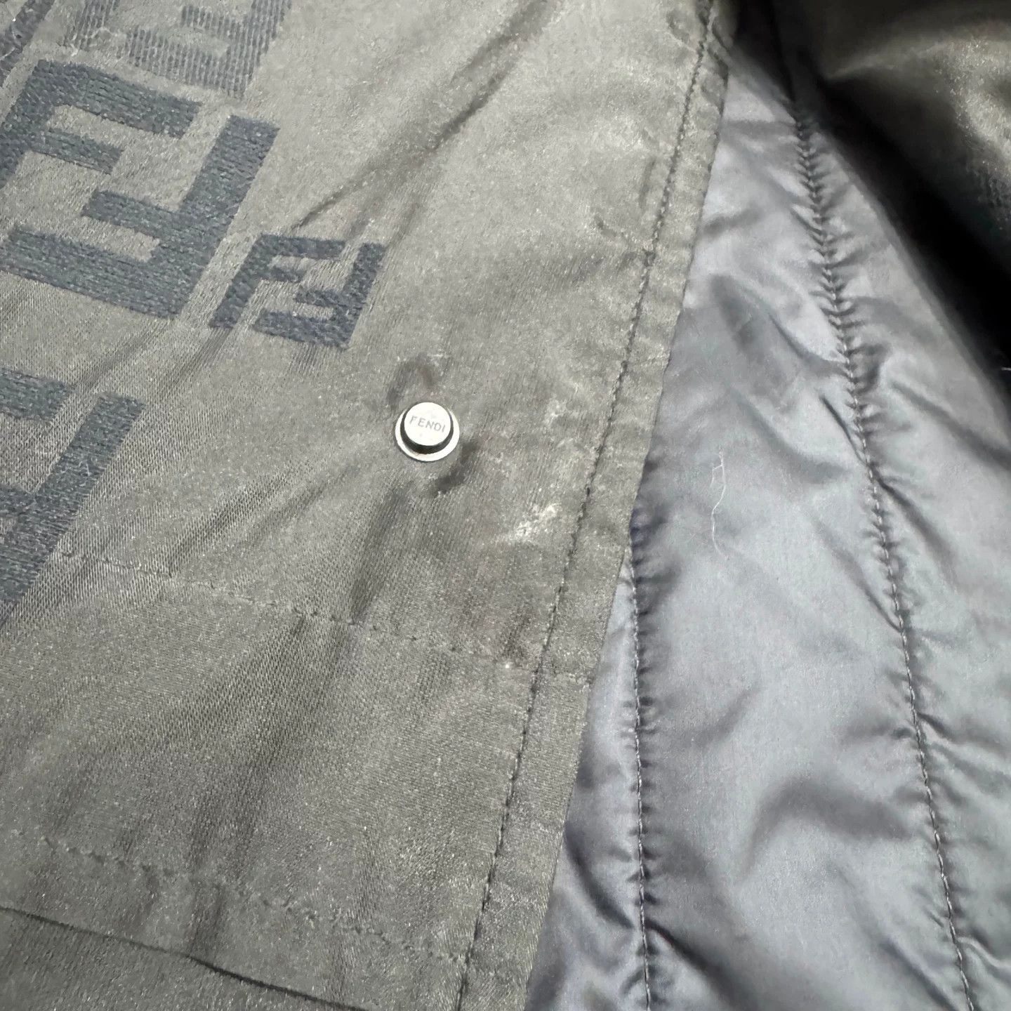 Fendi Fendi FF Monogram Raincoat Size 48 Size US M / EU 48-50 / 2 - 3 Thumbnail