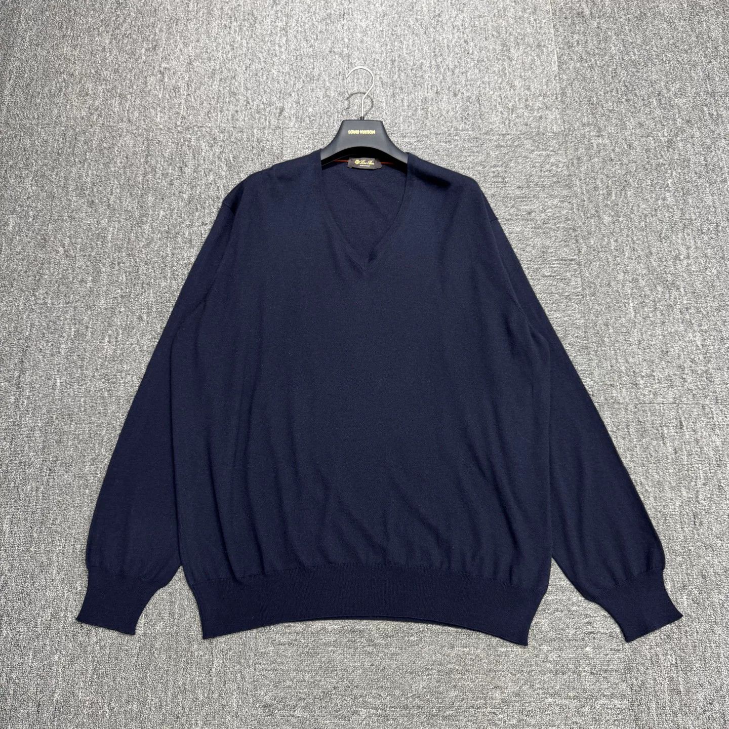 Loro Piana Loro Piana 100% Cashmere V-Neck Sweater US XXL / EU 58 Size US XXL / EU 58 / 5 - 2 Thumbnail