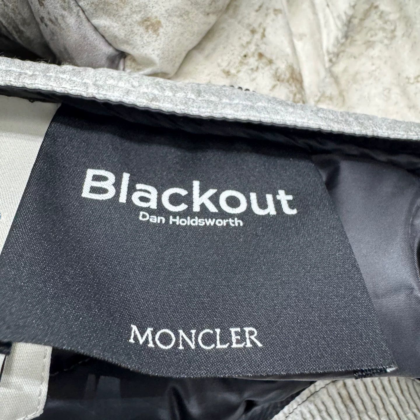 Moncler Moncler Blackout Mountain Down Jacket Size 3 Size US L / EU 52-54 / 3 - 3 Thumbnail