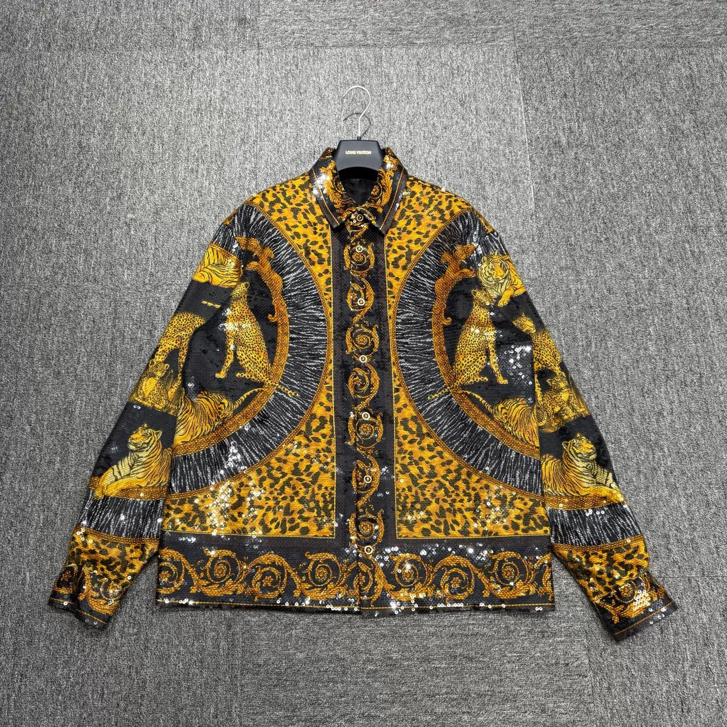 Versace Versace Sequin Leopard Print Shirt Size 50 Size US M / EU 48-50 / 2 - 2 Thumbnail