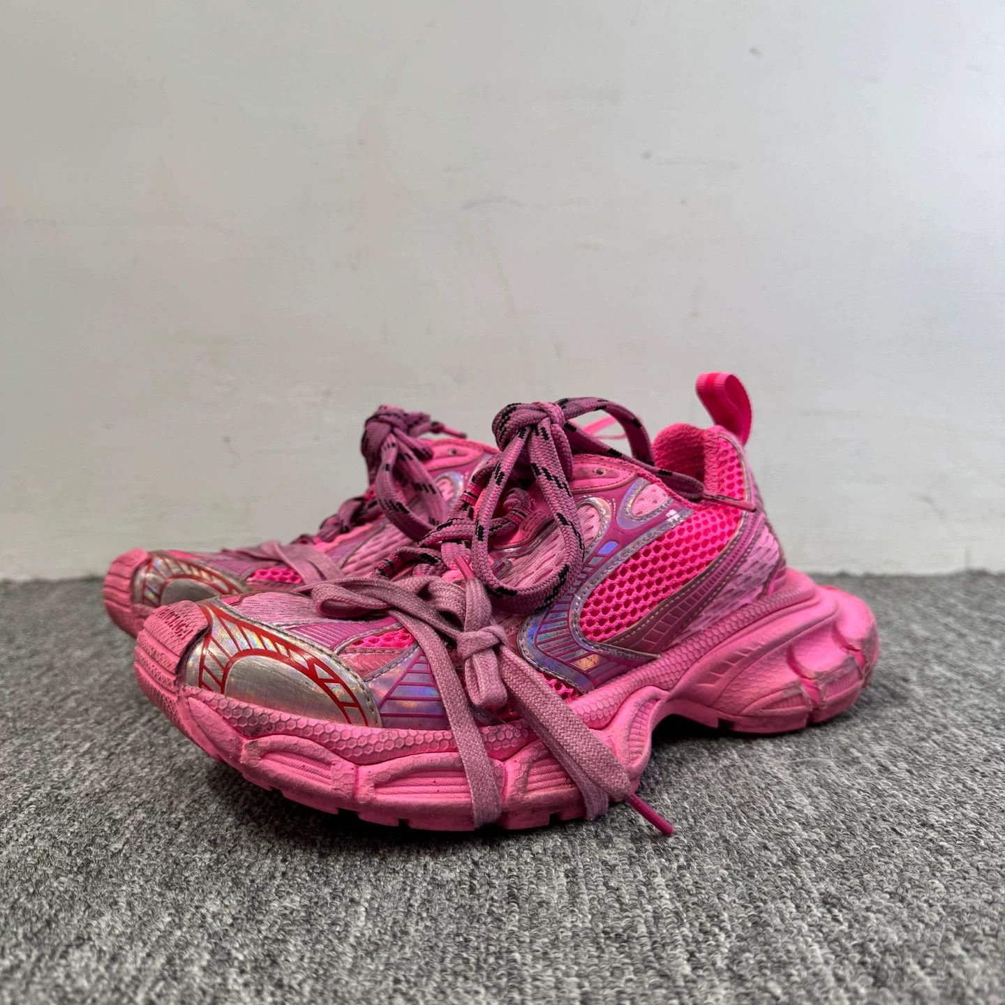 Balenciaga Balenciaga Pink 3XL Sneakers 37 Size US 7 / IT 37 - 2 Thumbnail