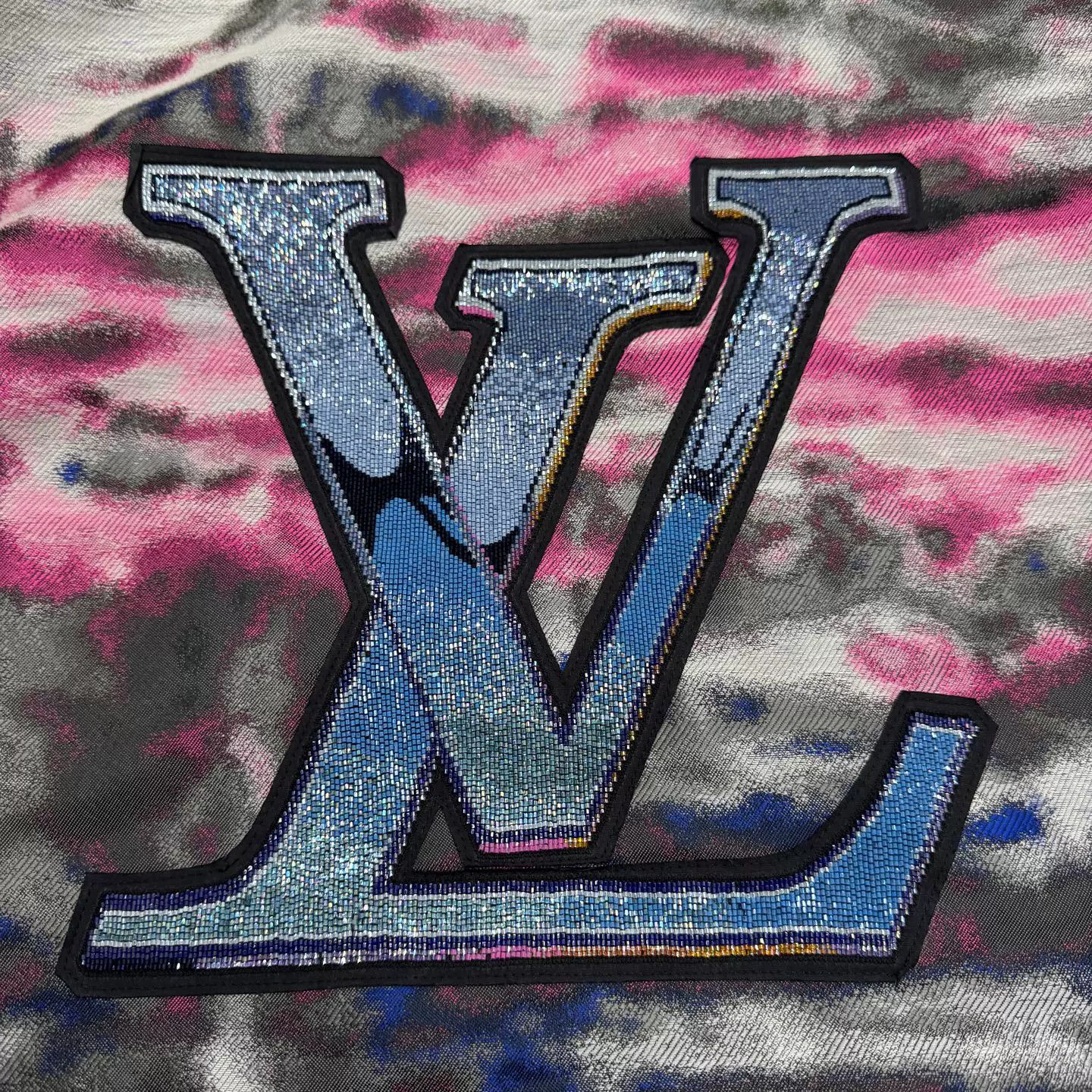 Louis Vuitton Louis Vuitton Beaded Tie-Dye Sample Windbreaker 48 Size US M / EU 48-50 / 2 - 3 Thumbnail