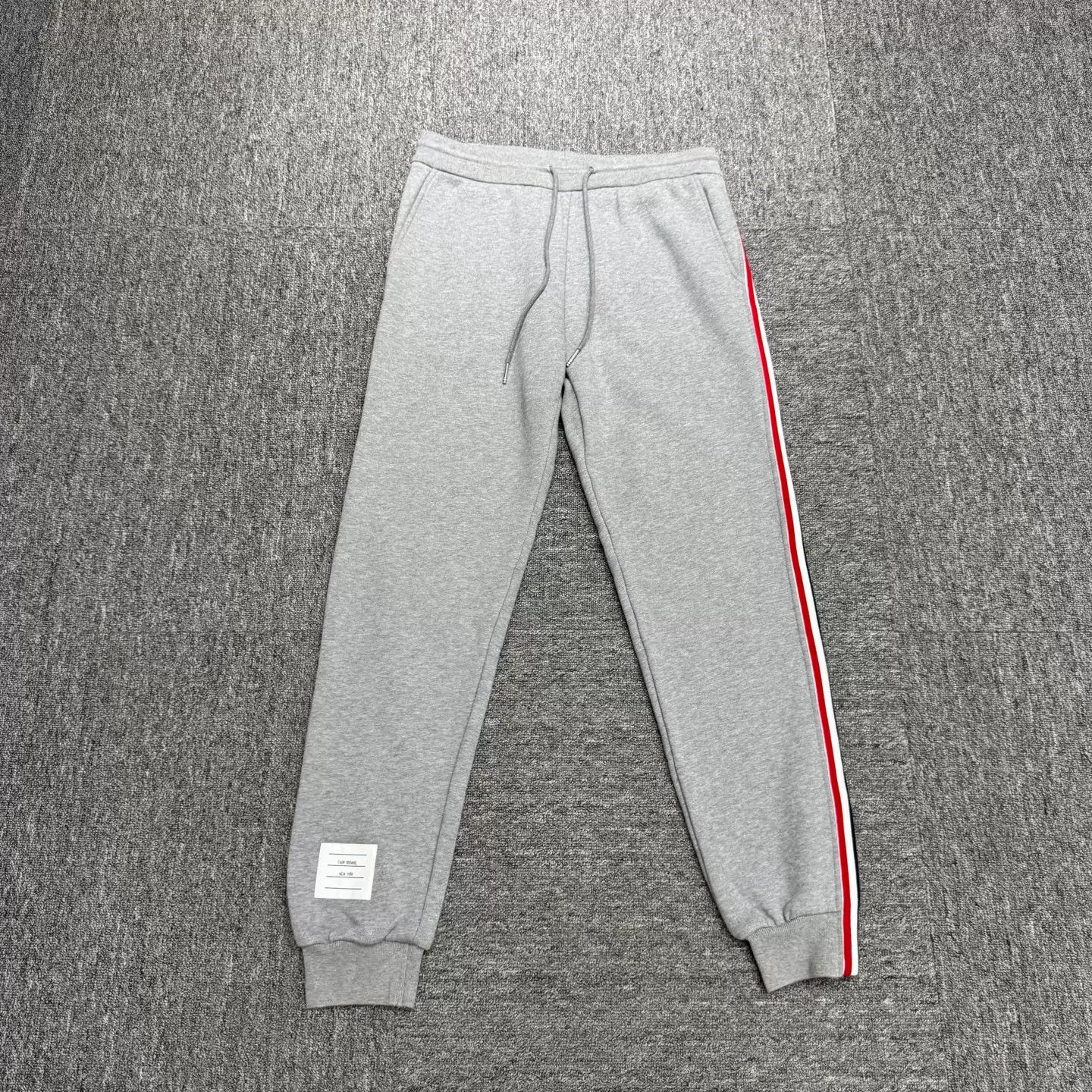 Thom Browne Thom Browne Stripe Knit Sweatpants Size 42 Size US 26 / EU 42 - 2 Thumbnail