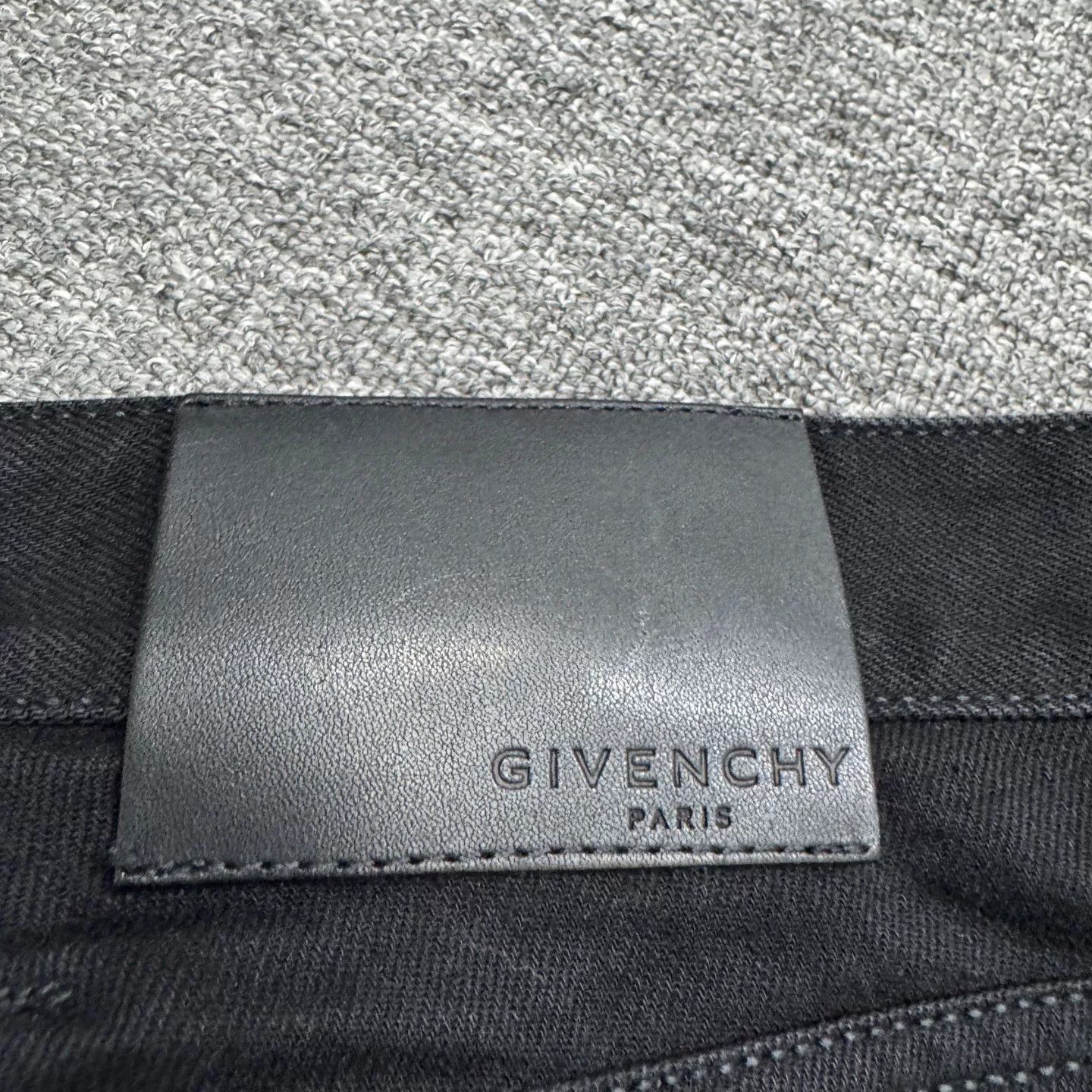 Givenchy Givenchy Leather Patch Denim Jeans US 33 Size US 33 - 8 Thumbnail