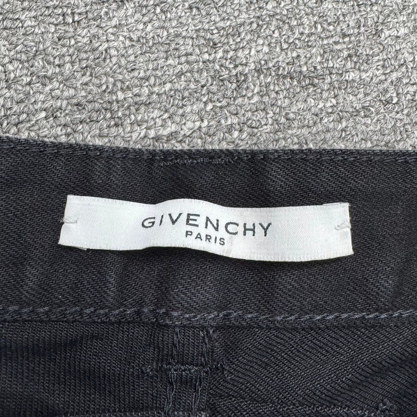 Givenchy Givenchy Leather Patch Denim Jeans US 33 Size US 33 - 3 Thumbnail