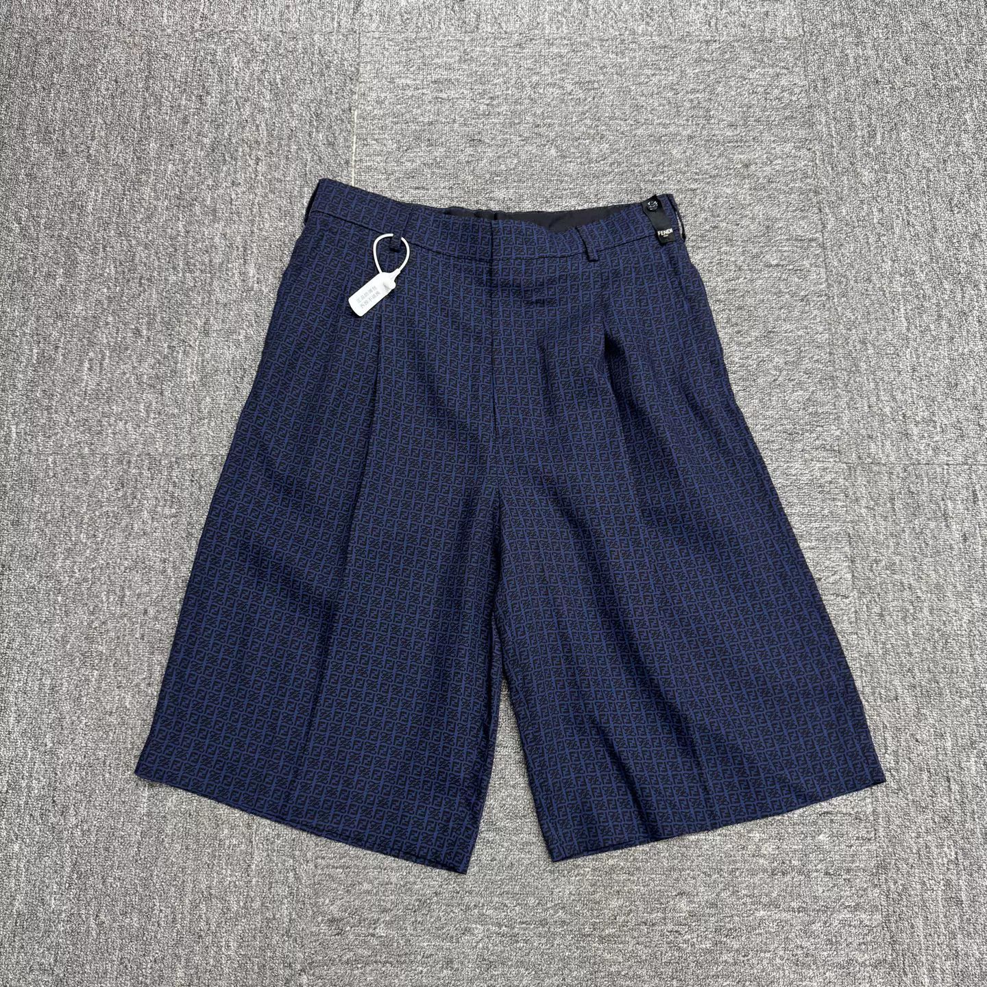 Fendi Fendi FF Monogram Shorts IT 46 Size US 30 / EU 46 - 2 Thumbnail