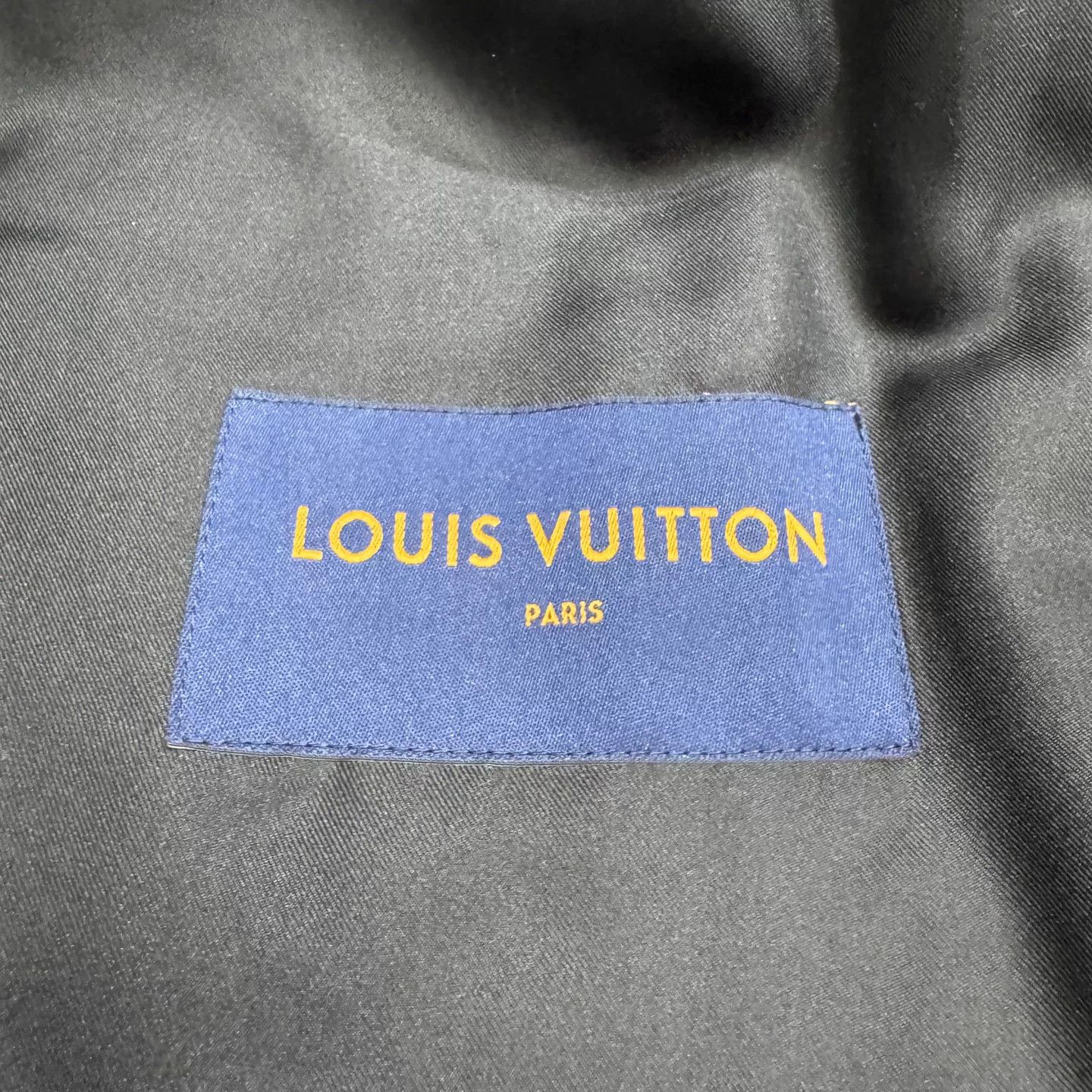 Louis Vuitton Louis Vuitton Monogram Mink Fur Vest Size 44 Size US S / EU 44-46 / 1 - 3 Thumbnail