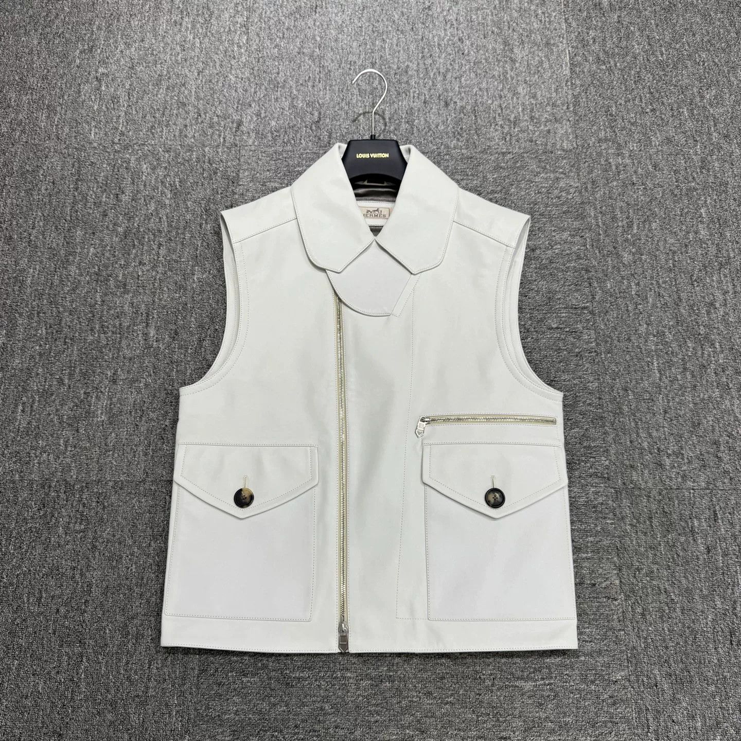 Hermes Hermes Calfskin Leather Zip Vest Size 44 Size US S / EU 44-46 / 1 - 2 Thumbnail