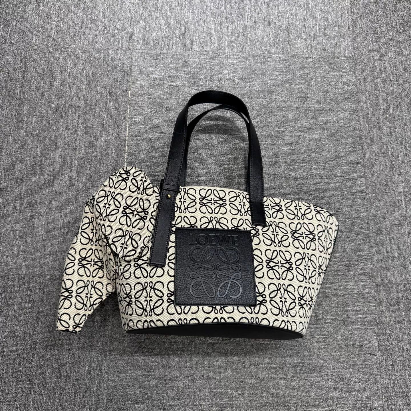 Loewe Loewe Elephant Anagram Jacquard Tote Bag ONE SIZE Size ONE SIZE - 4 Thumbnail