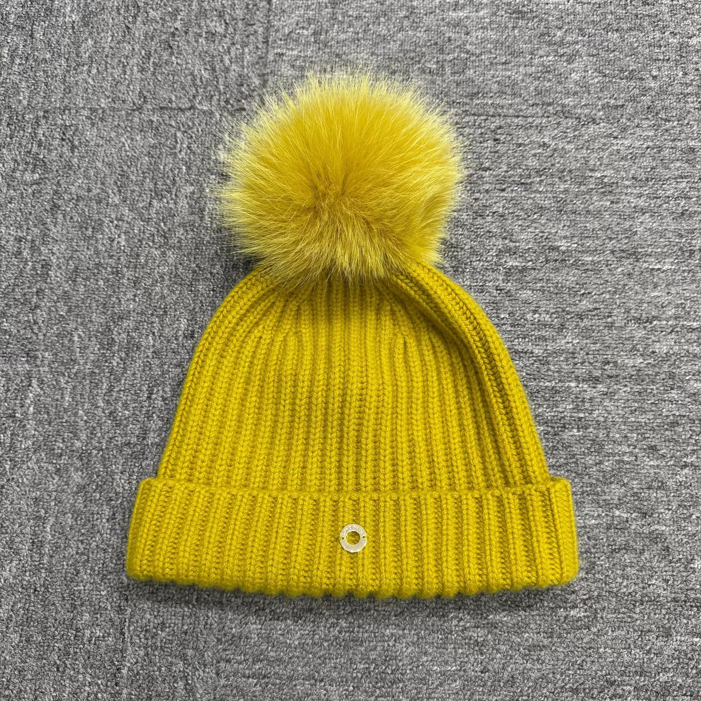 Loro Piana Loro Piana Baby Cashmere Fox Fur Beanie ONE SIZE Size ONE SIZE - 2 Thumbnail