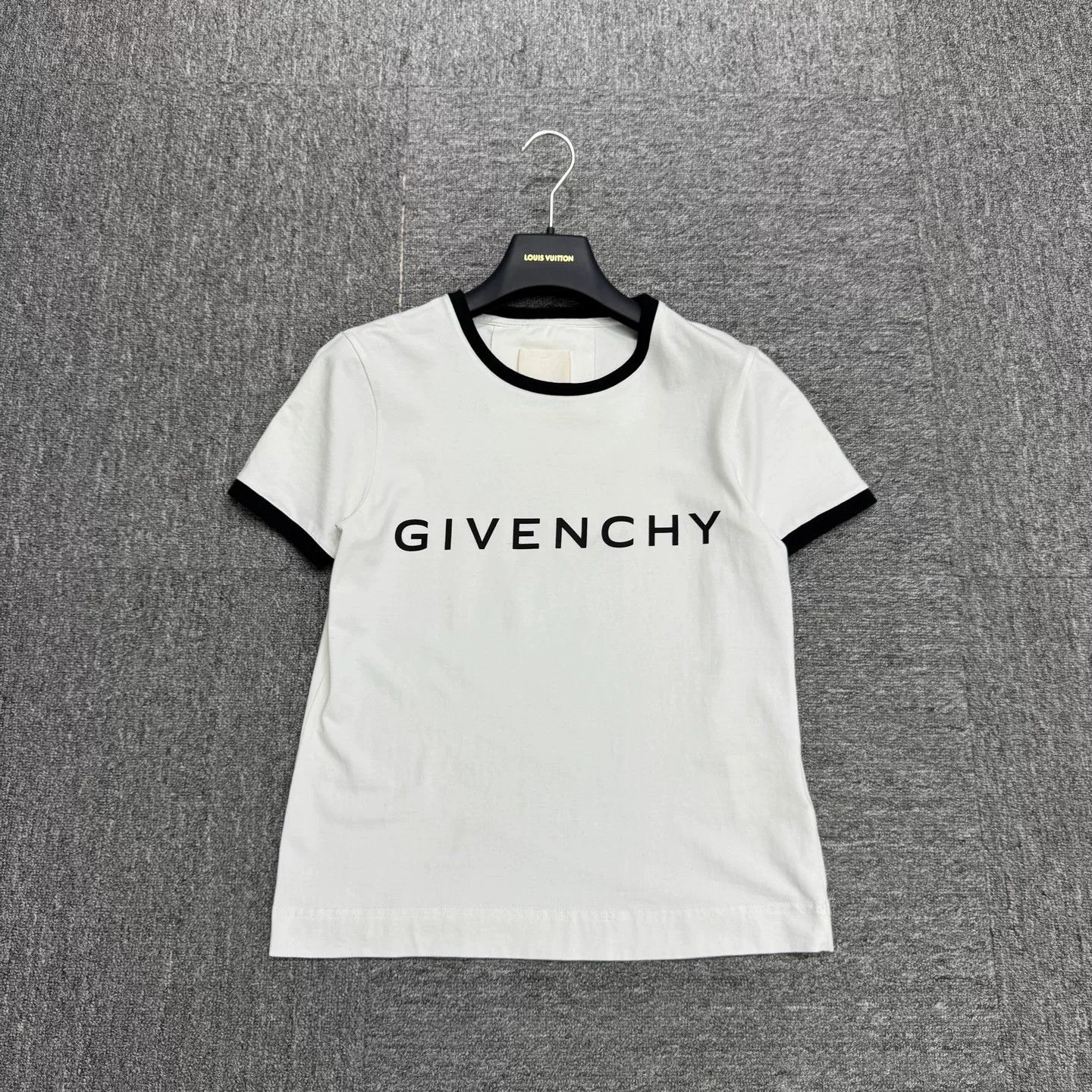 Givenchy Givenchy Logo Print Ringer T-Shirt M Size M / US 6-8 / IT 42-44 - 2 Thumbnail