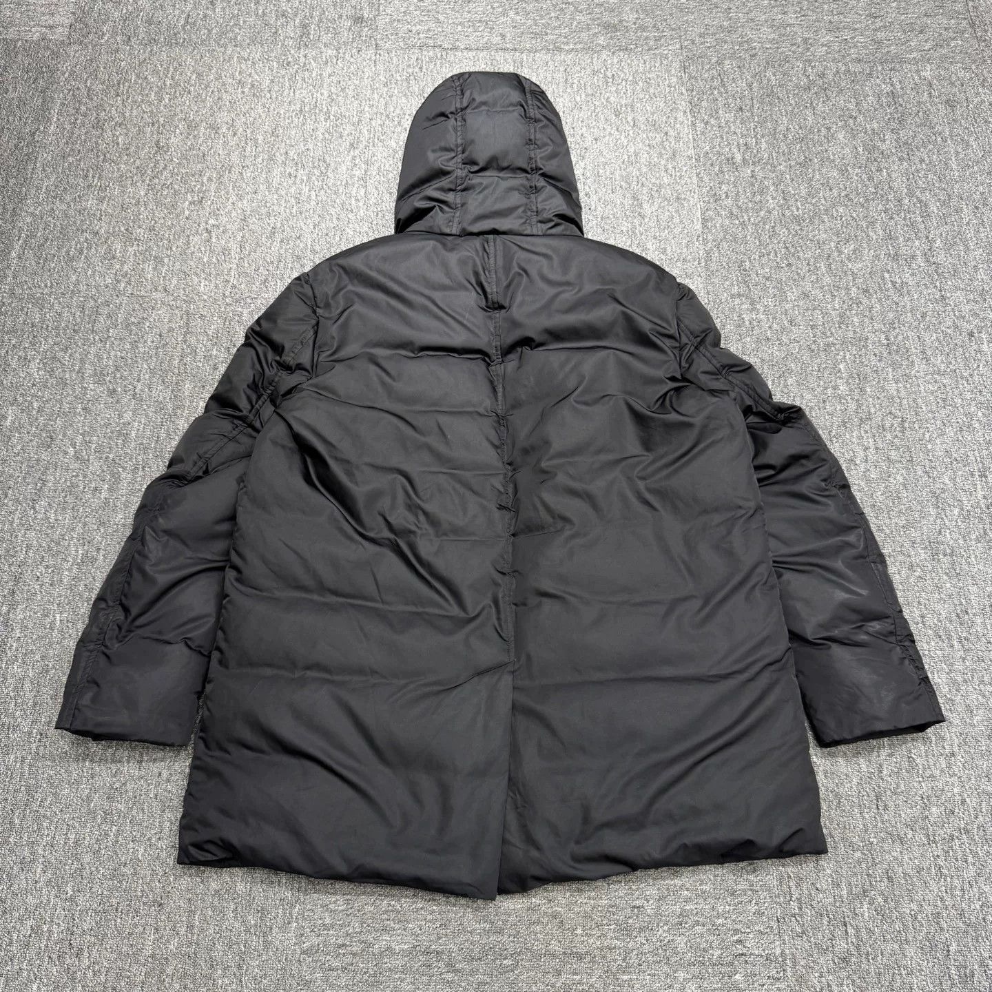 Fendi Fendi Hooded Logo Patch Down Parka IT 52 Size US L / EU 52-54 / 3 - 6 Thumbnail