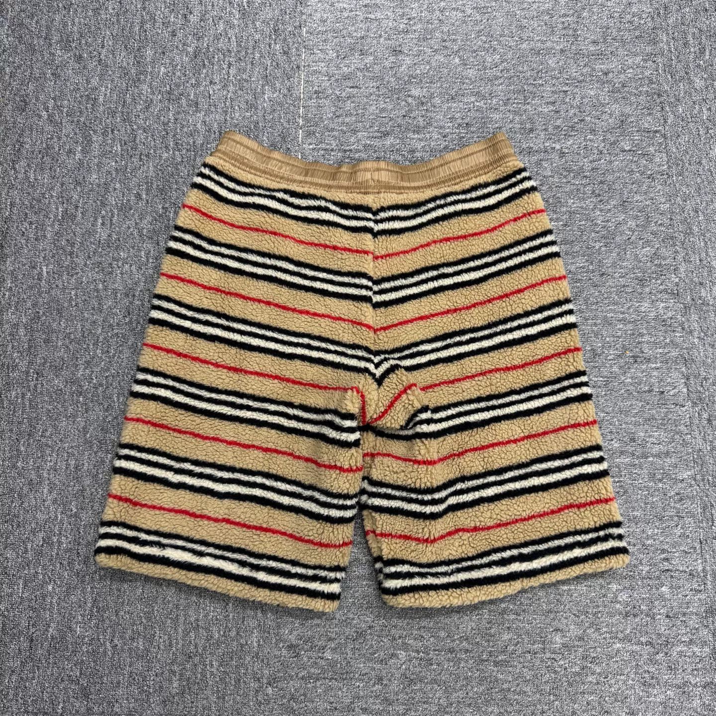 Burberry Burberry Striped Teddy Fleece Shorts Size S Size US 30 / EU 46 - 6 Thumbnail