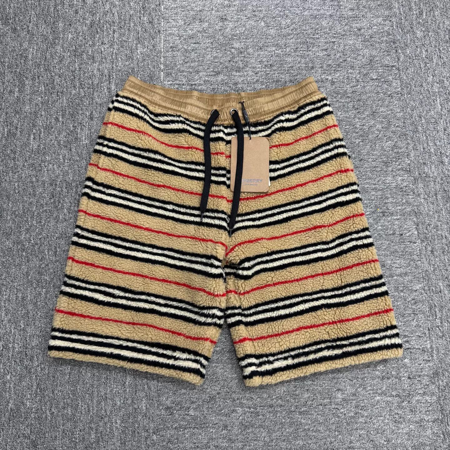 Burberry Burberry Striped Teddy Fleece Shorts Size S Size US 30 / EU 46 - 2 Thumbnail