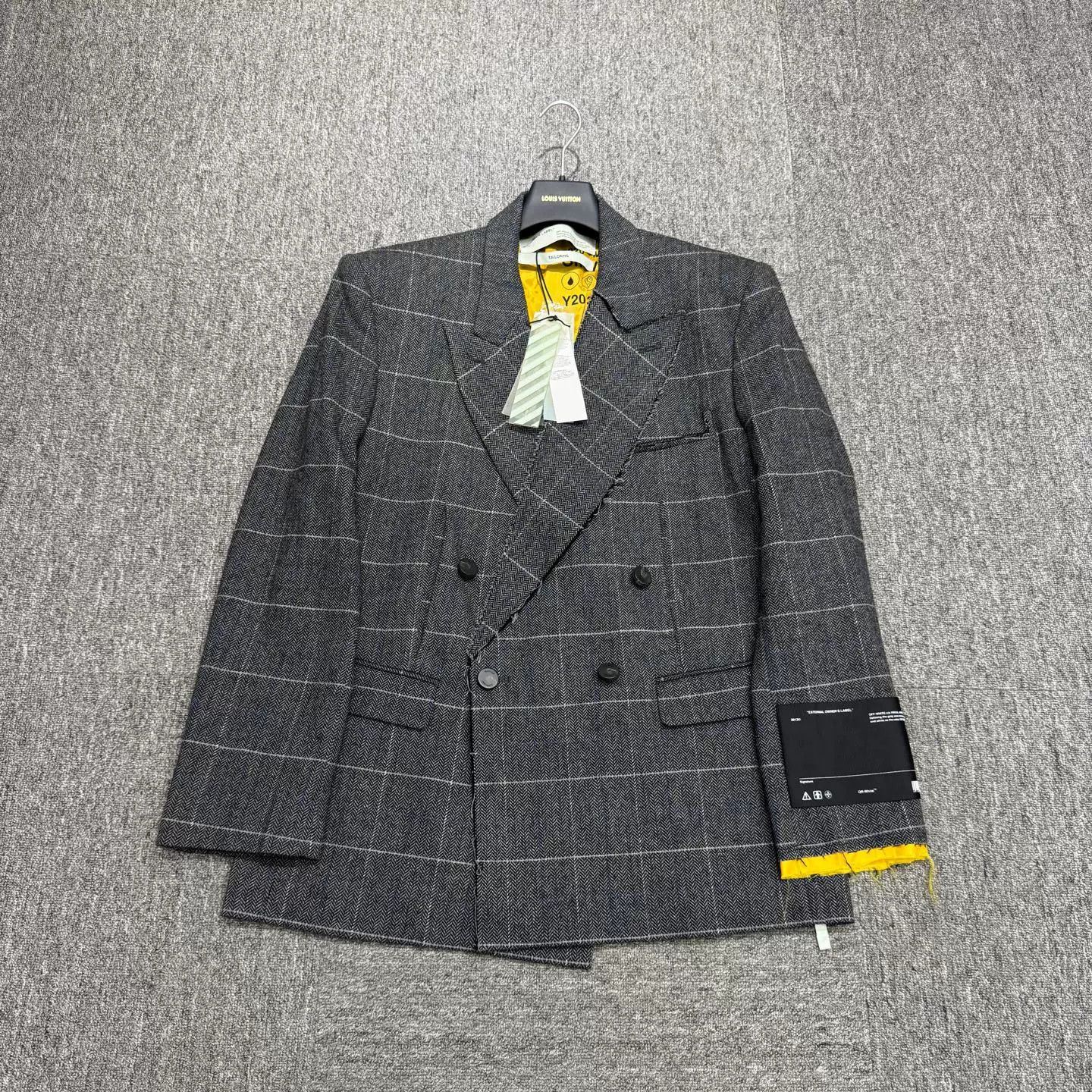 Off-White Off-White Plaid Wool Blend Blazer Size 38R Size 38R - 2 Thumbnail