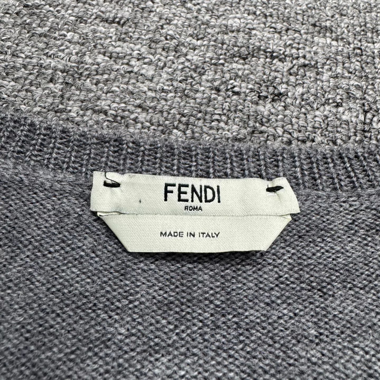 Fendi Fendi Intarsia Logo Virgin Wool Sweater 42 Size US XS / EU 42 / 0 - 3 Thumbnail