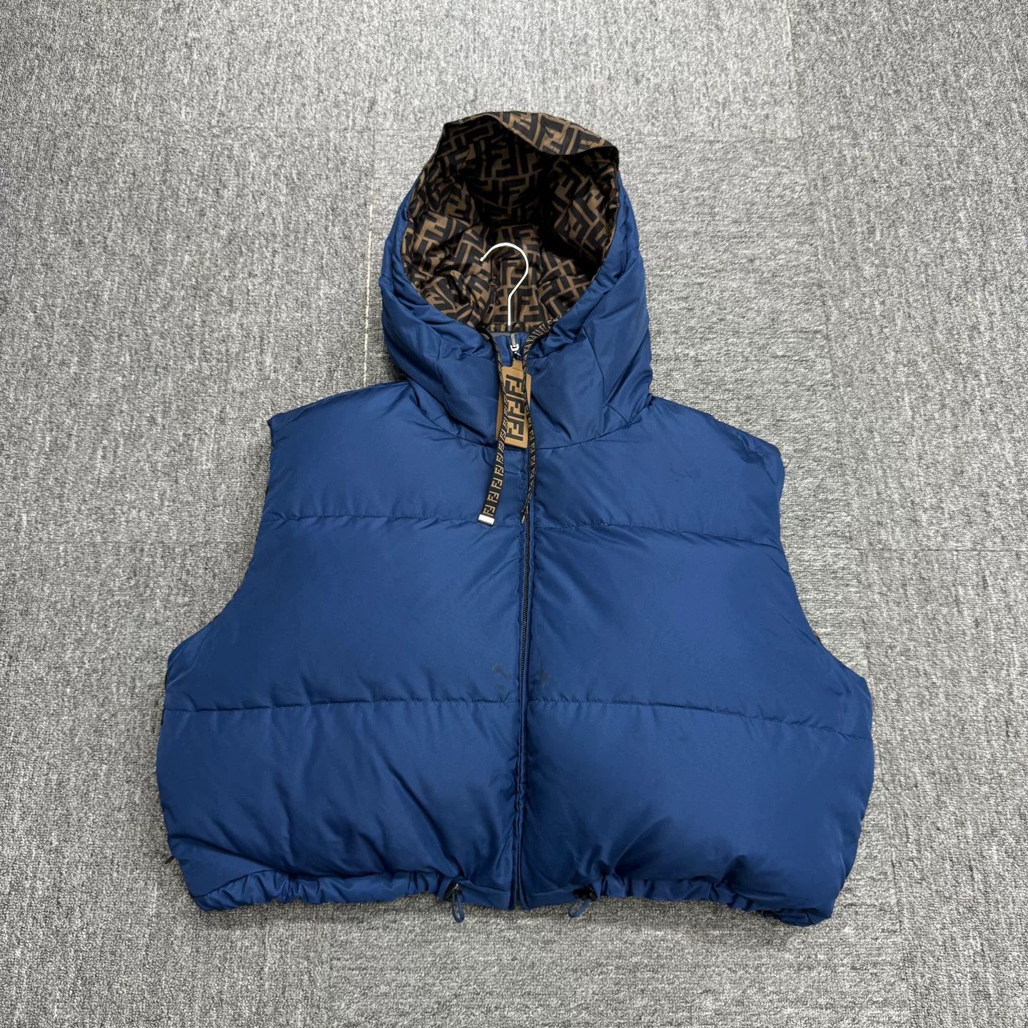 Fendi Fendi FF Monogram Reversible Puffer Vest M Size US M / EU 48-50 / 2 - 7 Thumbnail