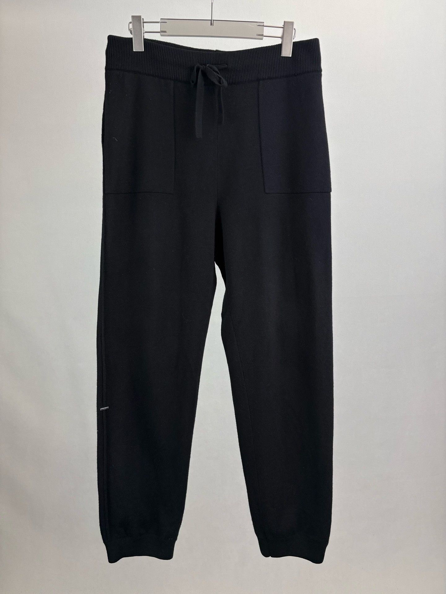 Louis Vuitton Louis Vuitton Back Logo Cashmere Knit Sweatpants XL Size US 36 / EU 52 - 2 Thumbnail