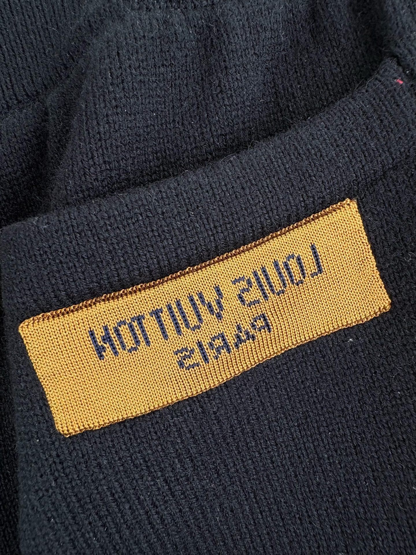 Louis Vuitton Louis Vuitton Back Logo Cashmere Knit Sweatpants XL Size US 36 / EU 52 - 4 Thumbnail