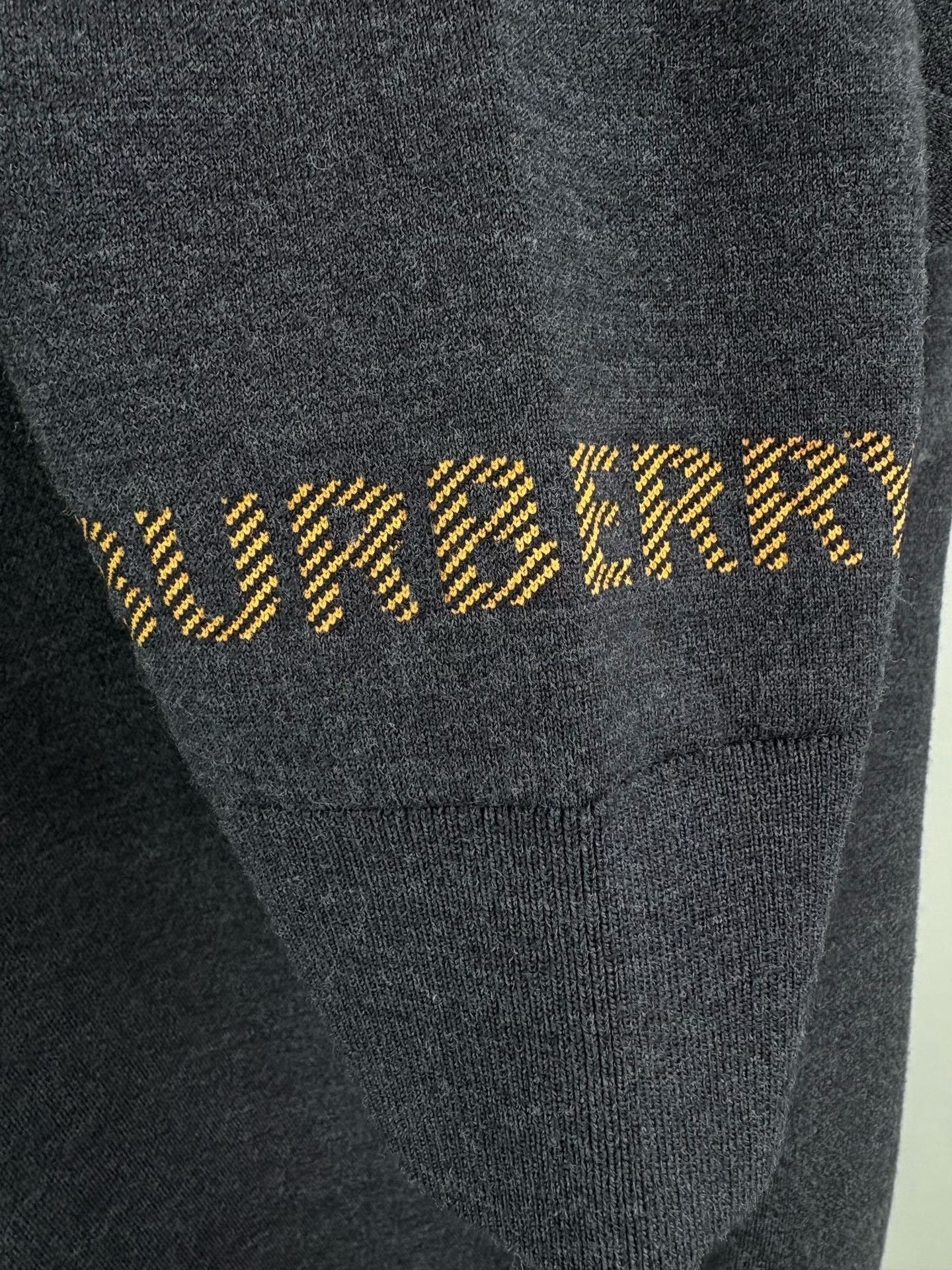 Burberry Burberry Logo Detail Wool Blend Sweater L Size US L / EU 52-54 / 3 - 4 Thumbnail