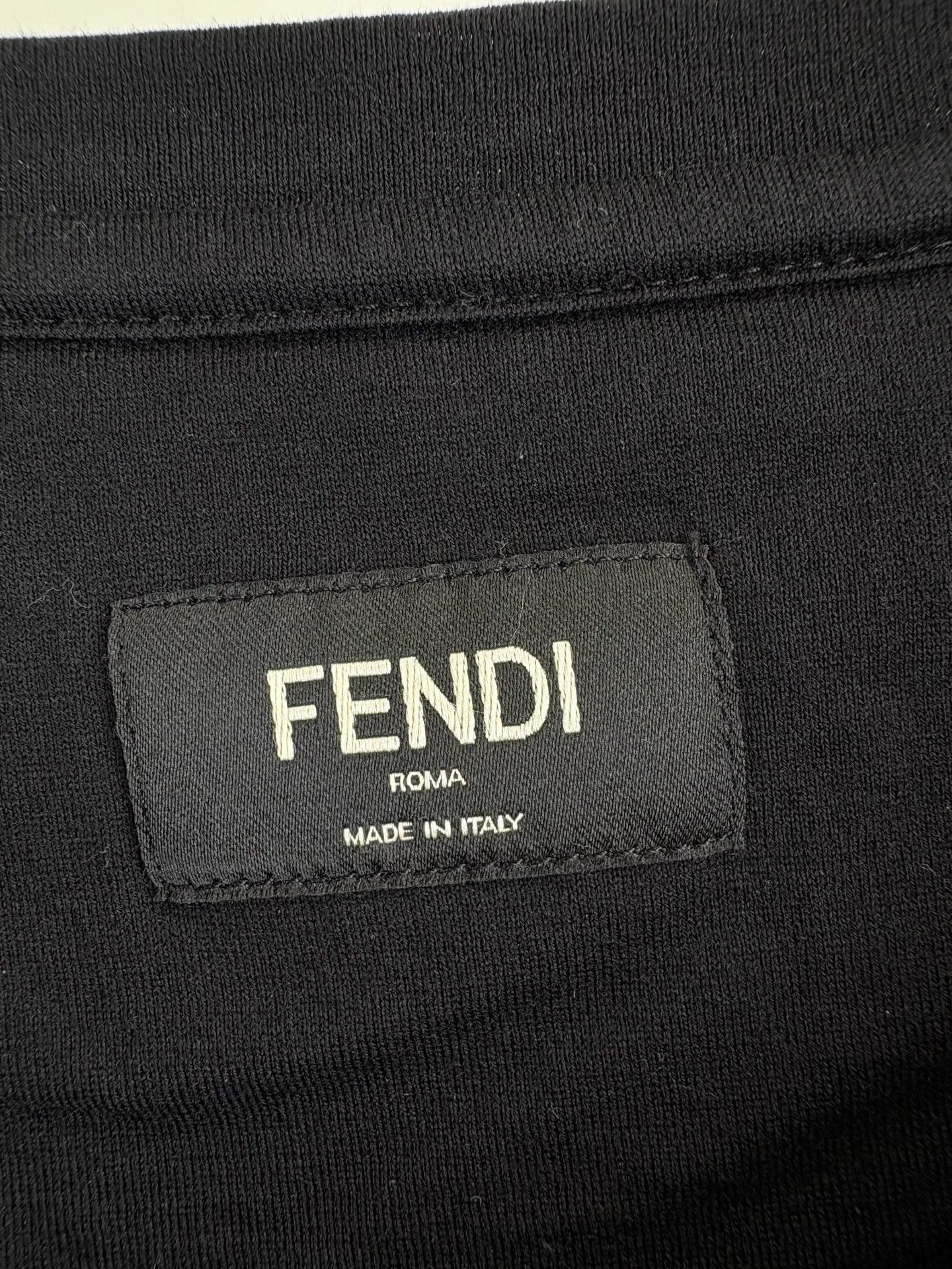 Fendi Fendi Sequin Double F Logo T-Shirt XXL Size US XXL / EU 58 / 5 - 5 Thumbnail