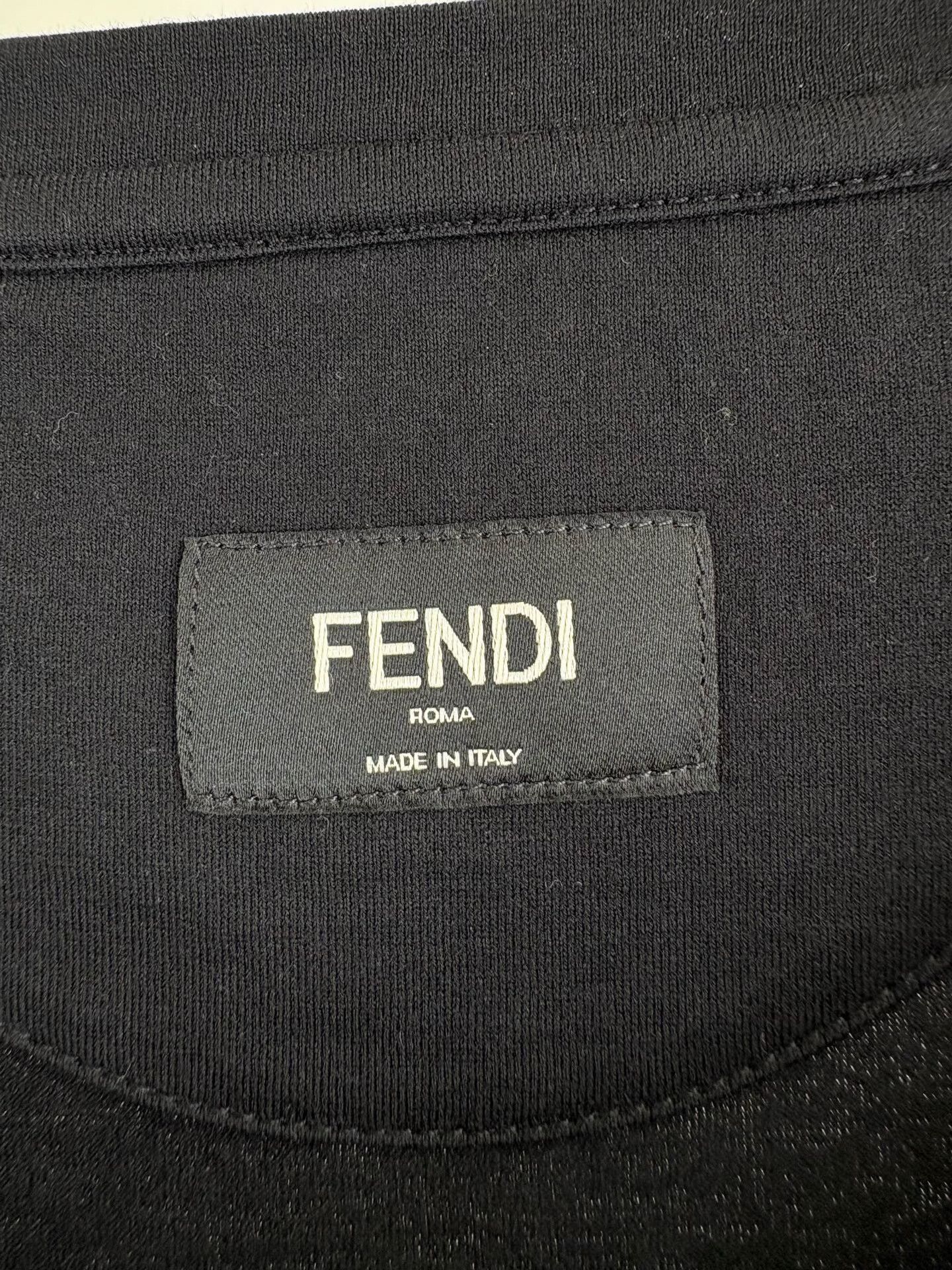 Fendi Fendi Rhinestone Bug T-Shirt XXL Size US XXL / EU 58 / 5 - 5 Thumbnail
