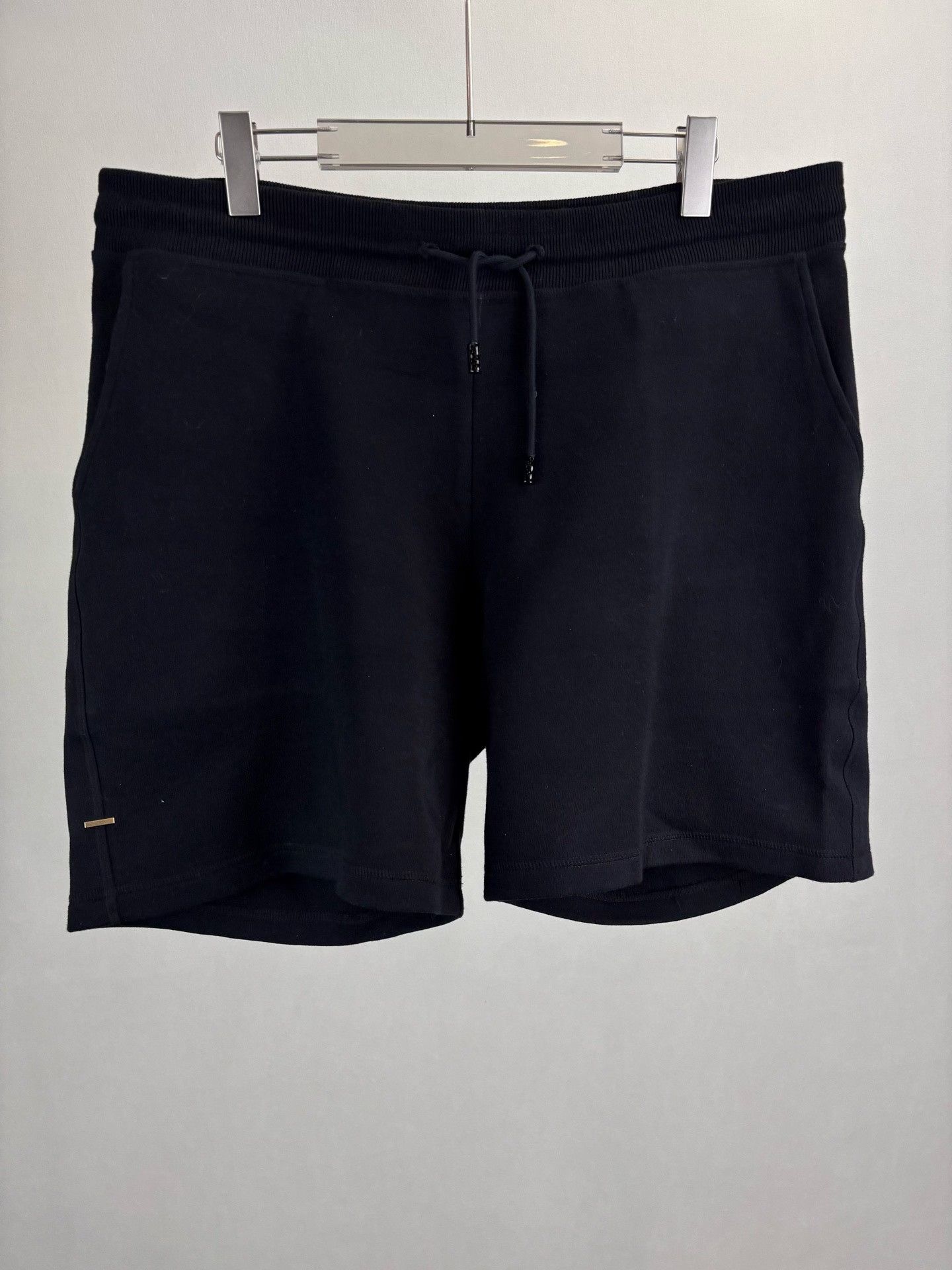 Louis Vuitton Louis Vuitton Staples Edition Cotton Shorts XL Size US 36 / EU 52 - 2 Thumbnail