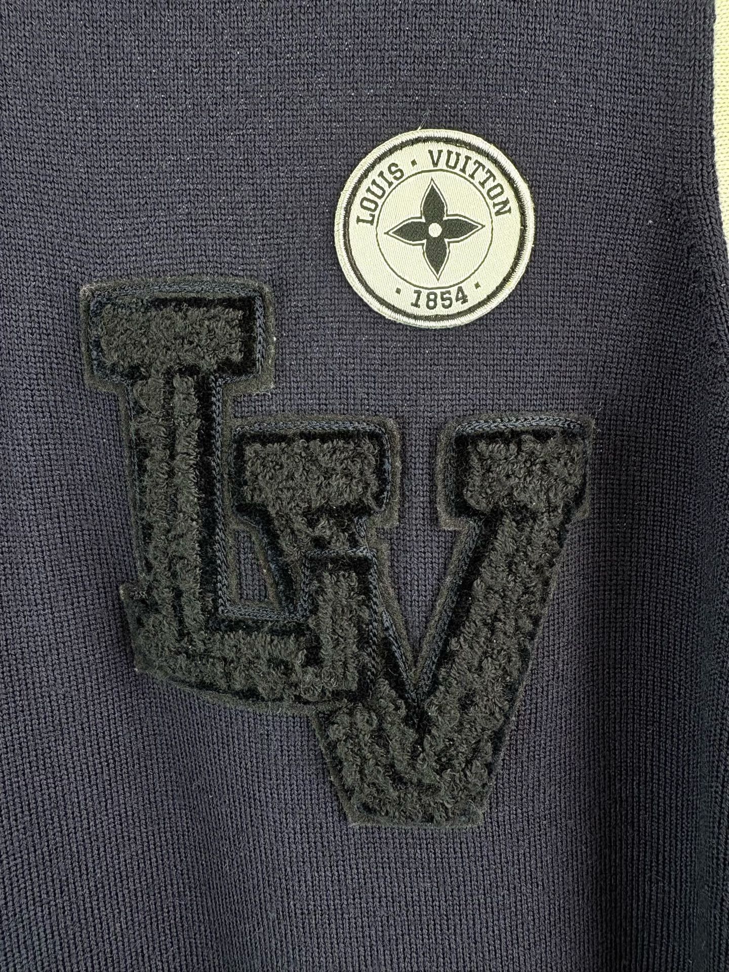 Louis Vuitton Louis Vuitton LV Logo Knit Sweater XXL Size US XXL / EU 58 / 5 - 4 Thumbnail