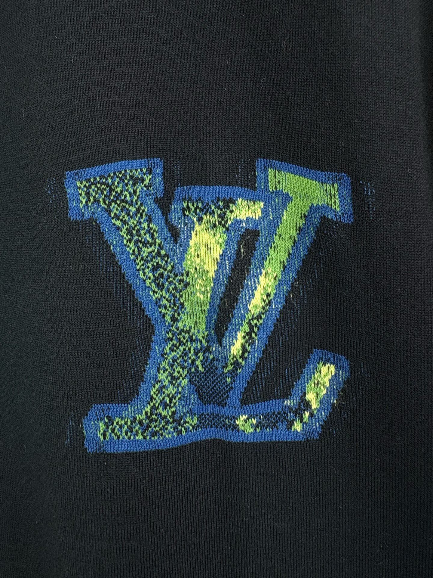 Louis Vuitton Louis Vuitton LV Logo Long Sleeve Polo XL Size US XL / EU 56 / 4 - 4 Thumbnail