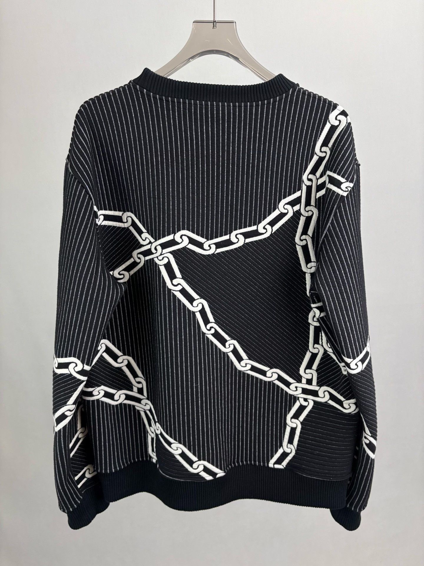 Louis Vuitton Louis Vuitton Chain Print Sweatshirt Size XL Size US XL / EU 56 / 4 - 3 Thumbnail