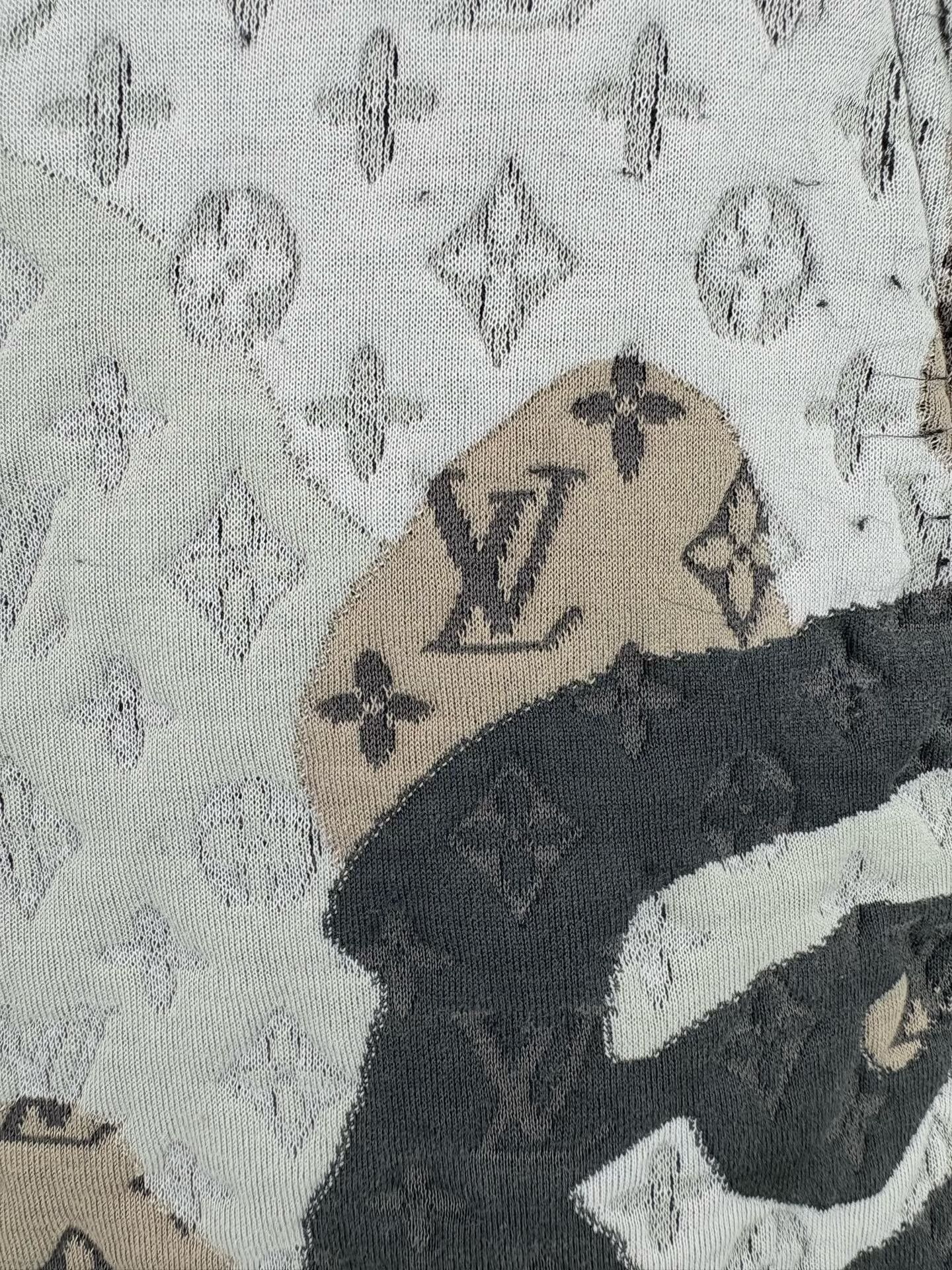 Louis Vuitton Louis Vuitton Monogram Portrait Embossed Shorts XXL Size US 38 / EU 54 - 4 Thumbnail
