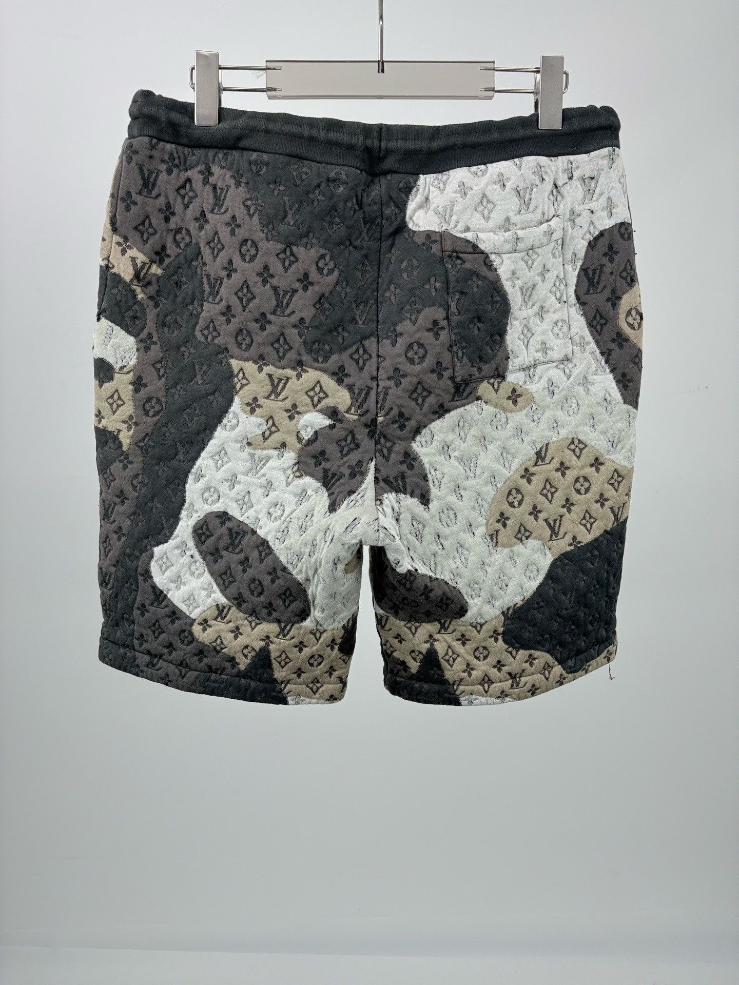 Louis Vuitton Louis Vuitton Monogram Portrait Embossed Shorts XXL Size US 38 / EU 54 - 3 Thumbnail