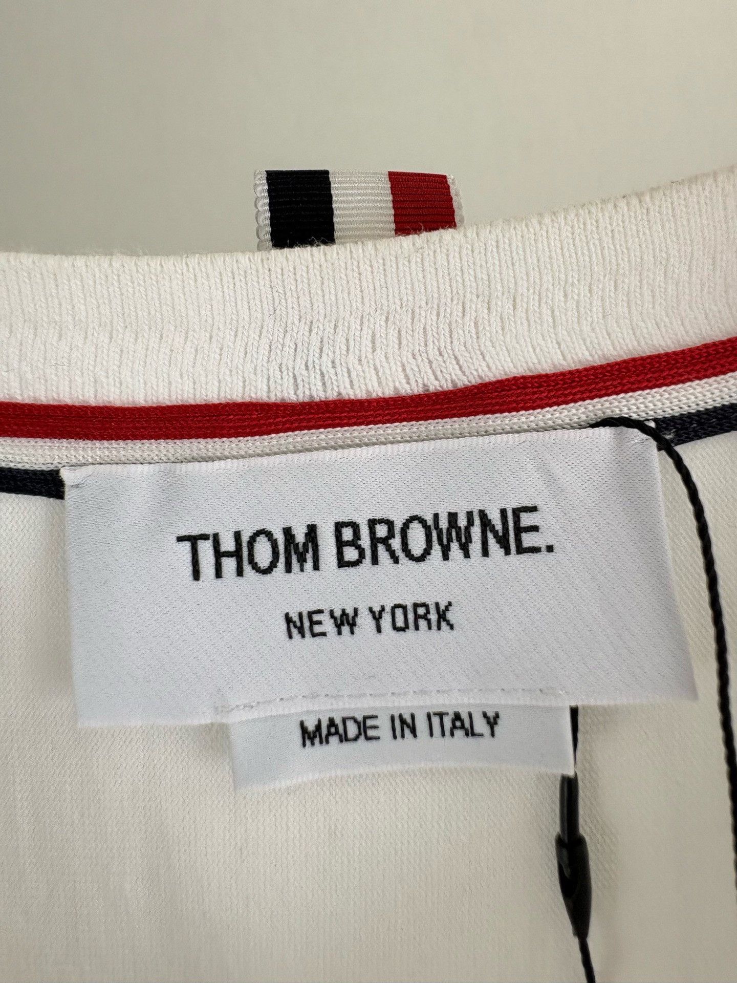 Thom Browne Thom Browne Stripe Detail T-Shirt Size 4 Size US XL / EU 56 / 4 - 5 Thumbnail