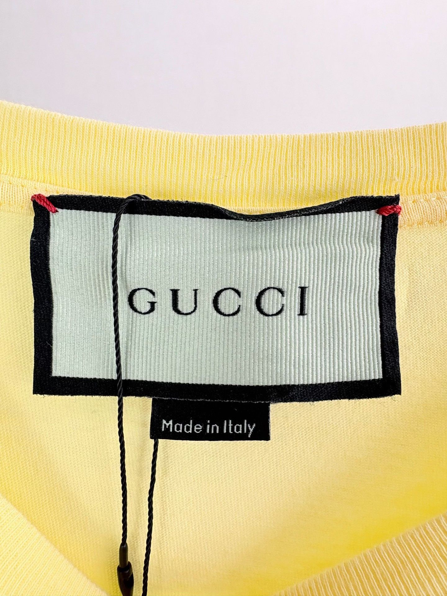 Gucci Gucci Apple Print Logo T-Shirt Size M Size US M / EU 48-50 / 2 - 5 Thumbnail