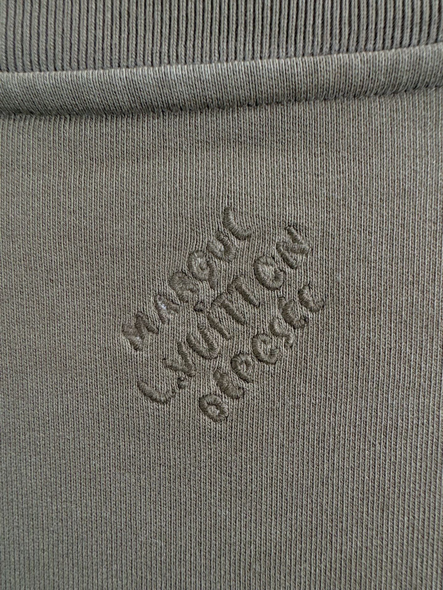 Louis Vuitton Louis Vuitton Studded Pharrell Sweatshirt XL Size US XL / EU 56 / 4 - 5 Thumbnail
