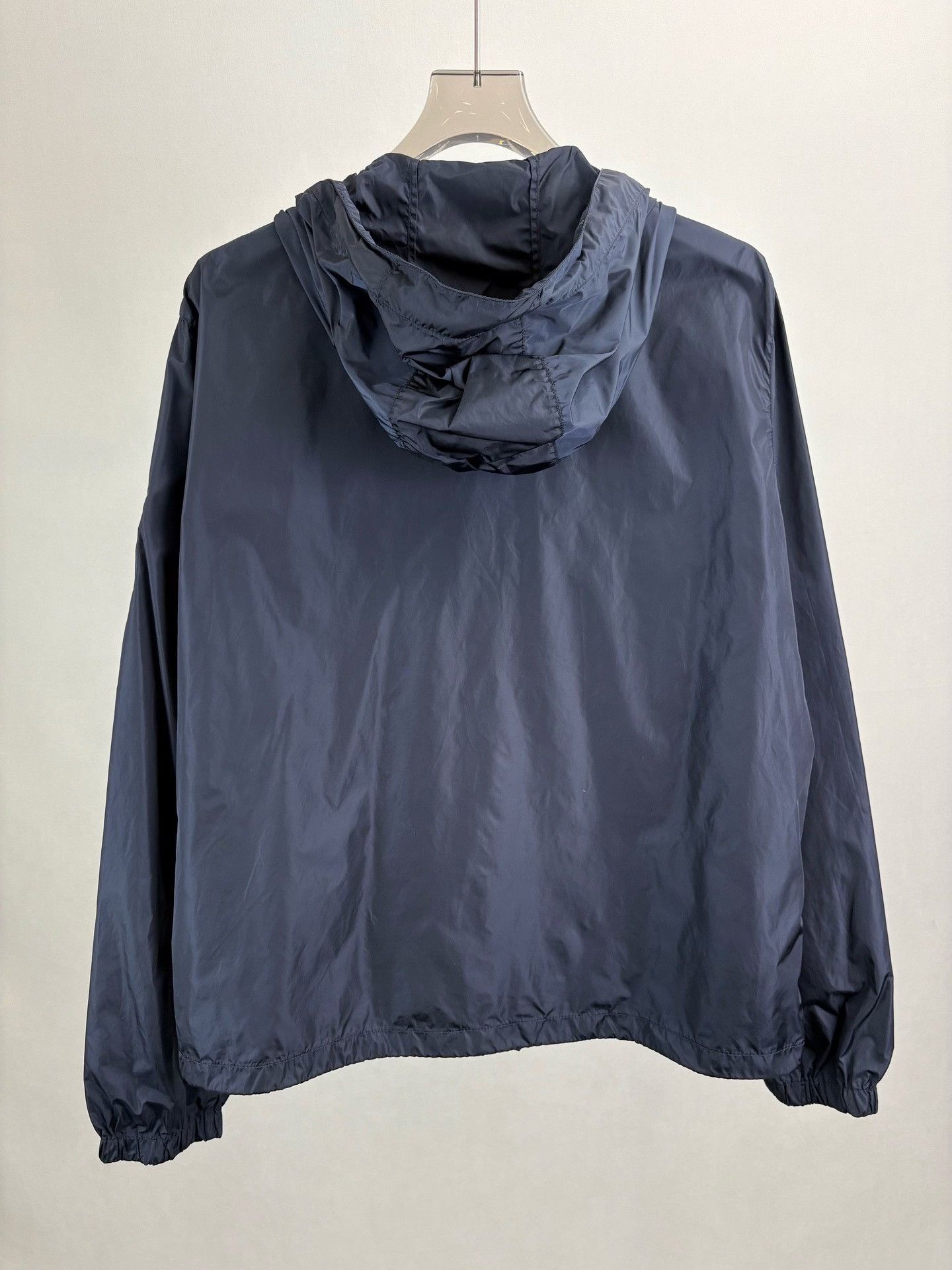 Prada Prada Triangle Logo Hooded Windbreaker XXL Size US XXL / EU 58 / 5 - 3 Thumbnail