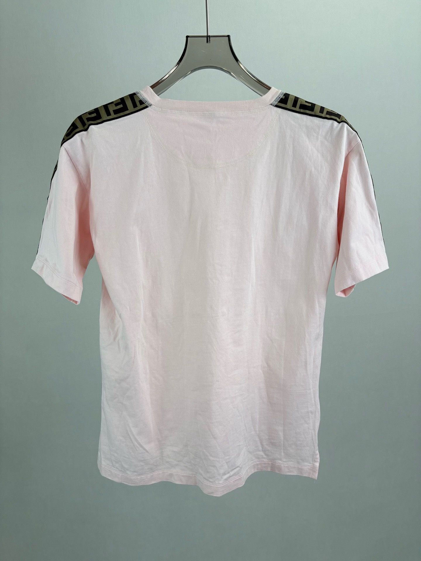 Fendi Fendi Logo Tape Pink T-Shirt IT 40 Size S / US 4 / IT 40 - 3 Thumbnail