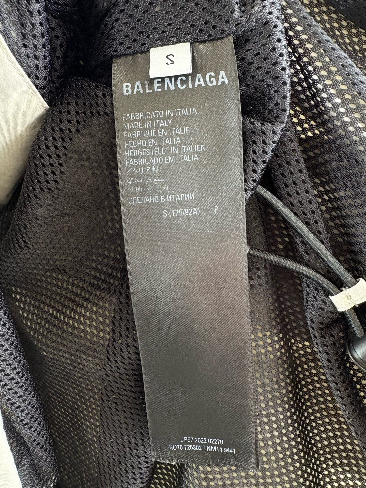 Balenciaga Balenciaga Grey Paneled Logo Windbreaker Jacket US S Size US S / EU 44-46 / 1 - 6 Thumbnail