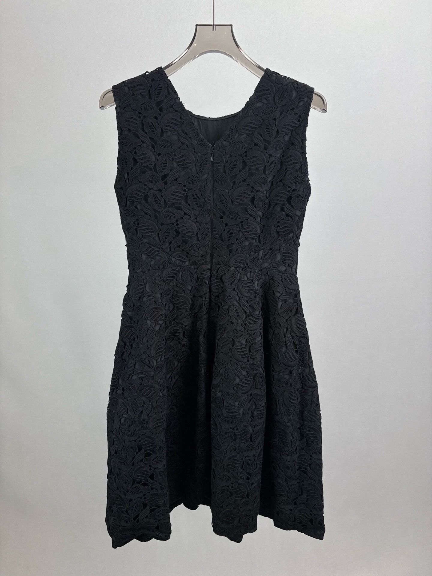 Salvatore Ferragamo Ferragamo Floral Lace Midi Dress IT 40 Size S / US 4 / IT 40 - 3 Thumbnail