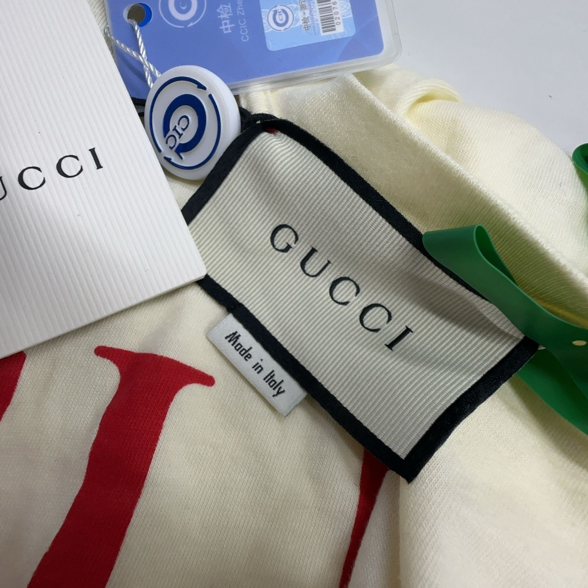 Gucci Gucci Interlocking G Logo T-Shirt M Size US M / EU 48-50 / 2 - 6 Thumbnail