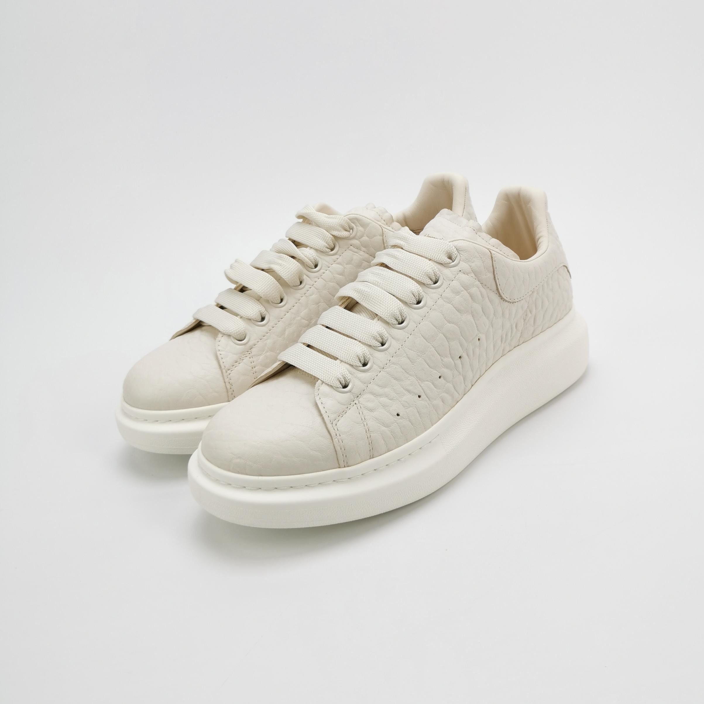 Alexander McQueen Alexander McQueen Men 9 Lowtop Sneakers Size US 9 / EU 42 - 2 Thumbnail