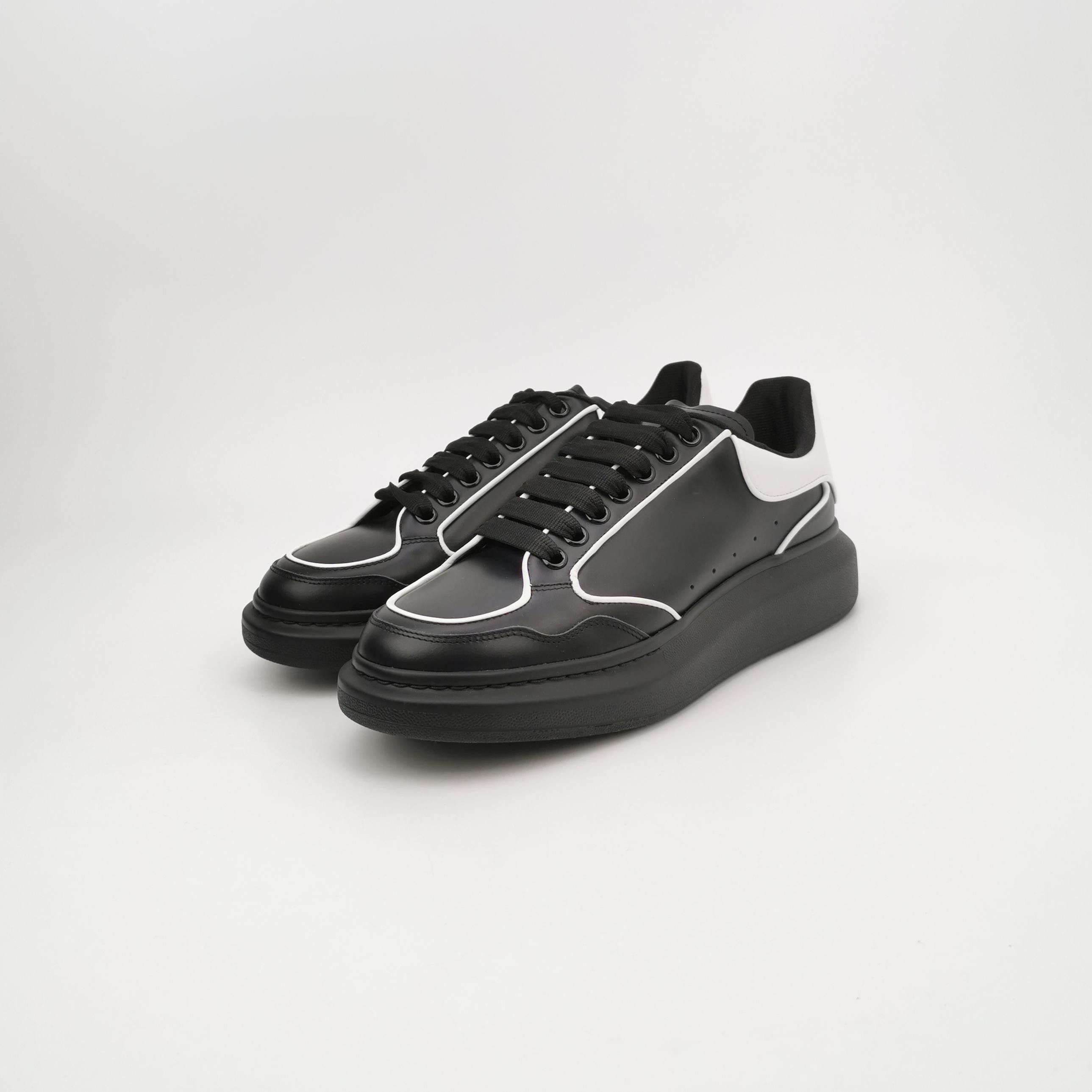 Alexander McQueen Alexander McQueen Men 10 Lowtop Sneakers Size US 10 / EU 43 - 2 Thumbnail