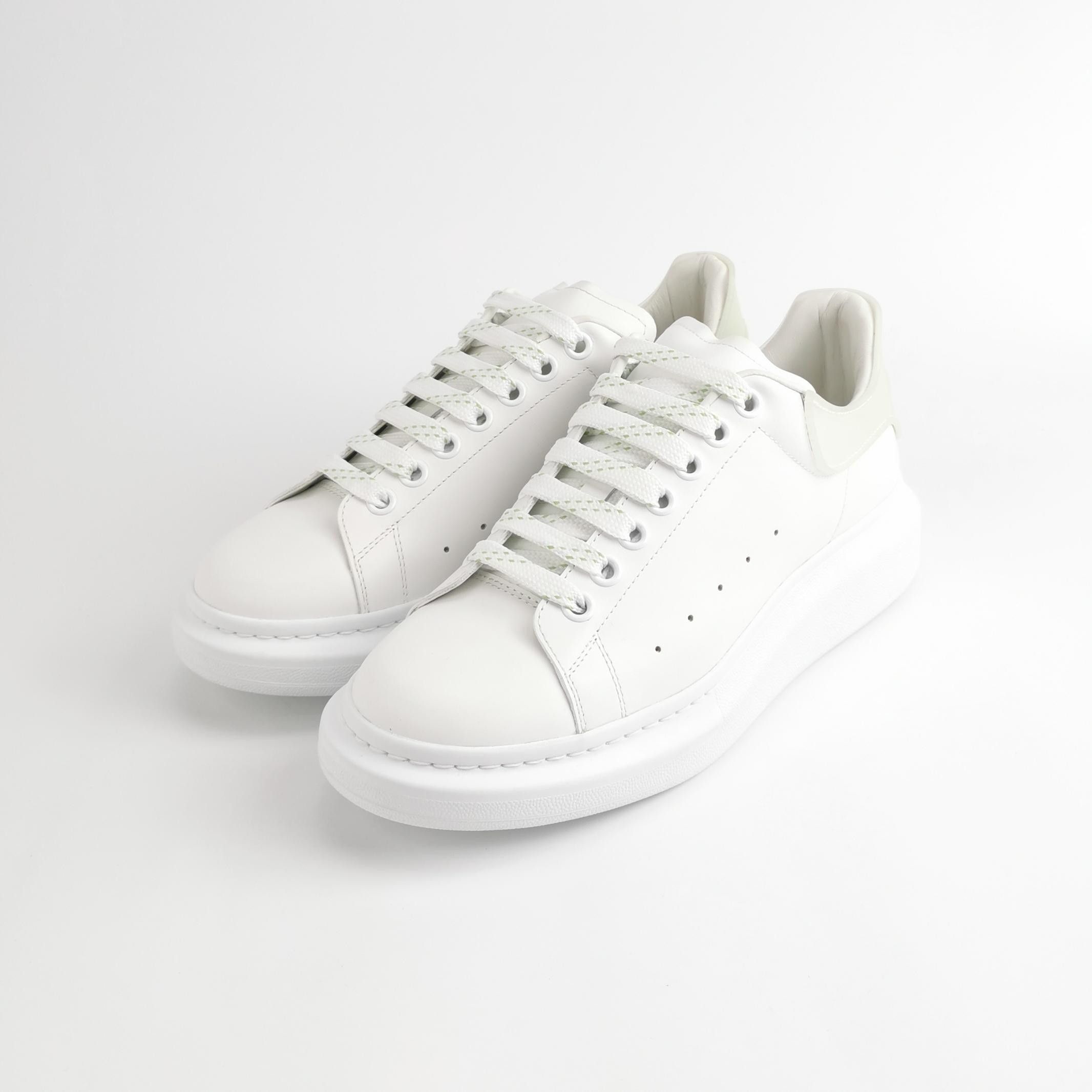Alexander McQueen Alexander McQueen Men 9 Lowtop Sneakers Size US 9 / EU 42 - 2 Thumbnail