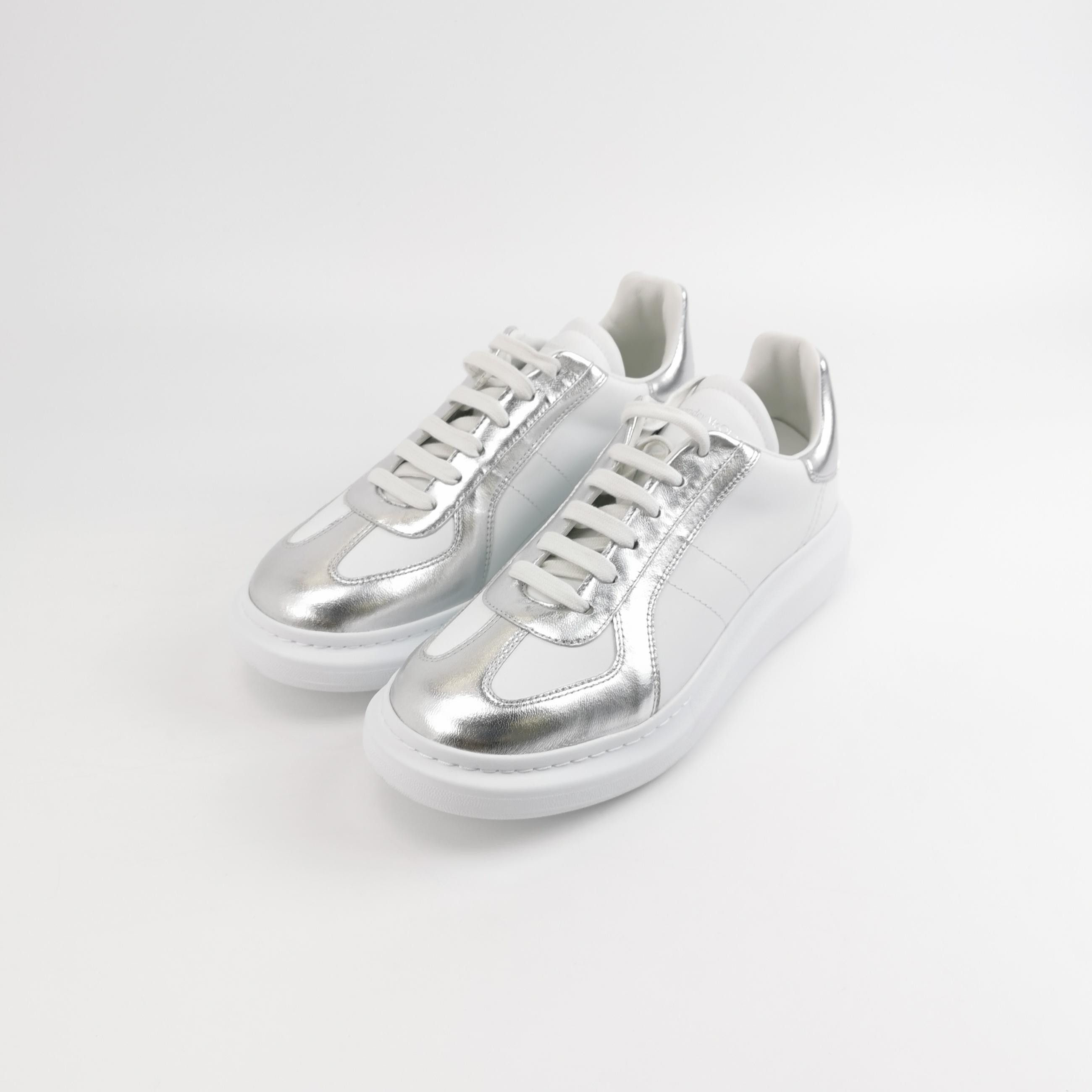 Alexander McQueen Alexander McQueen Men 11 Lowtop Sneakers Size US 11 / EU 44 - 2 Thumbnail