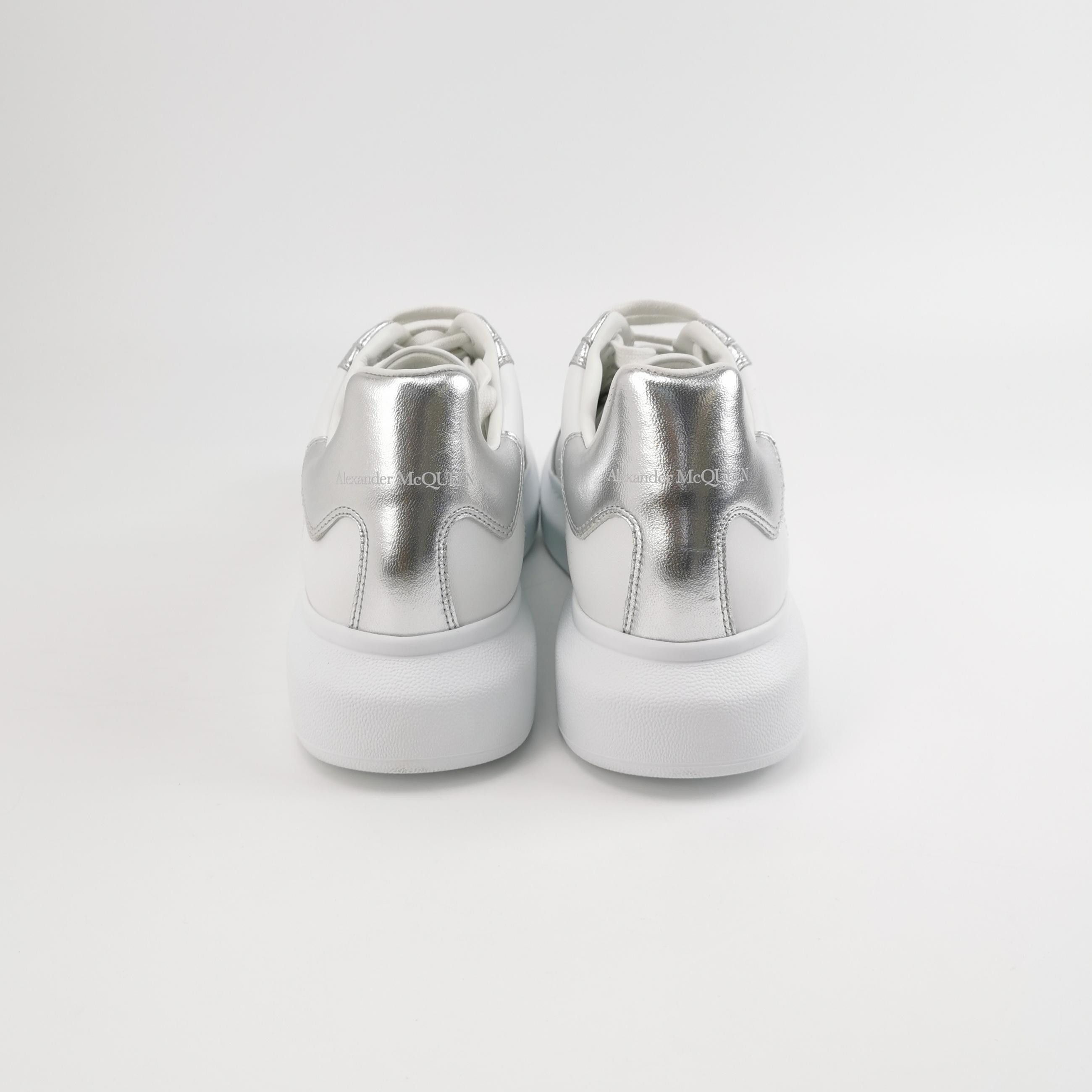 Alexander McQueen Alexander McQueen Men 11 Lowtop Sneakers Size US 11 / EU 44 - 4 Thumbnail