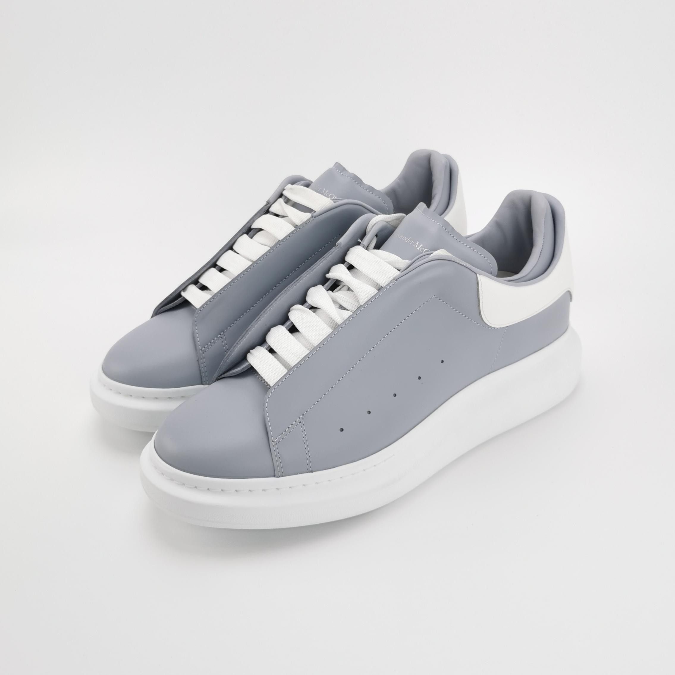 Alexander McQueen Alexander McQueen Men 11 Lowtop Sneakers Size US 11 / EU 44 - 2 Thumbnail