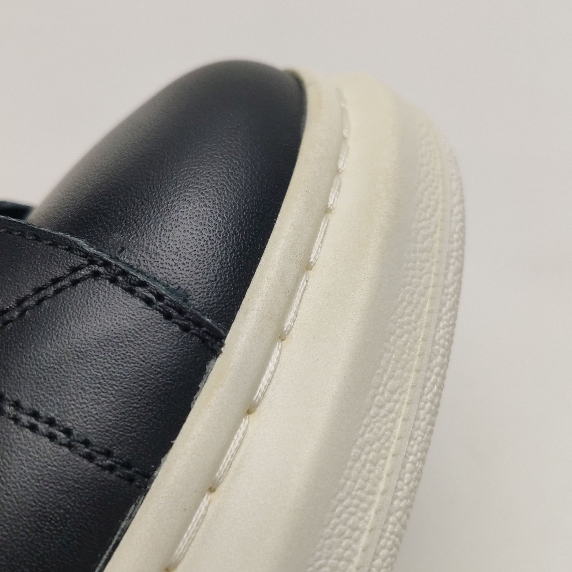 Alexander McQueen Alexander McQueen Men 7 Lowtop Sneakers Size US 7 / EU 40 - 13 Thumbnail