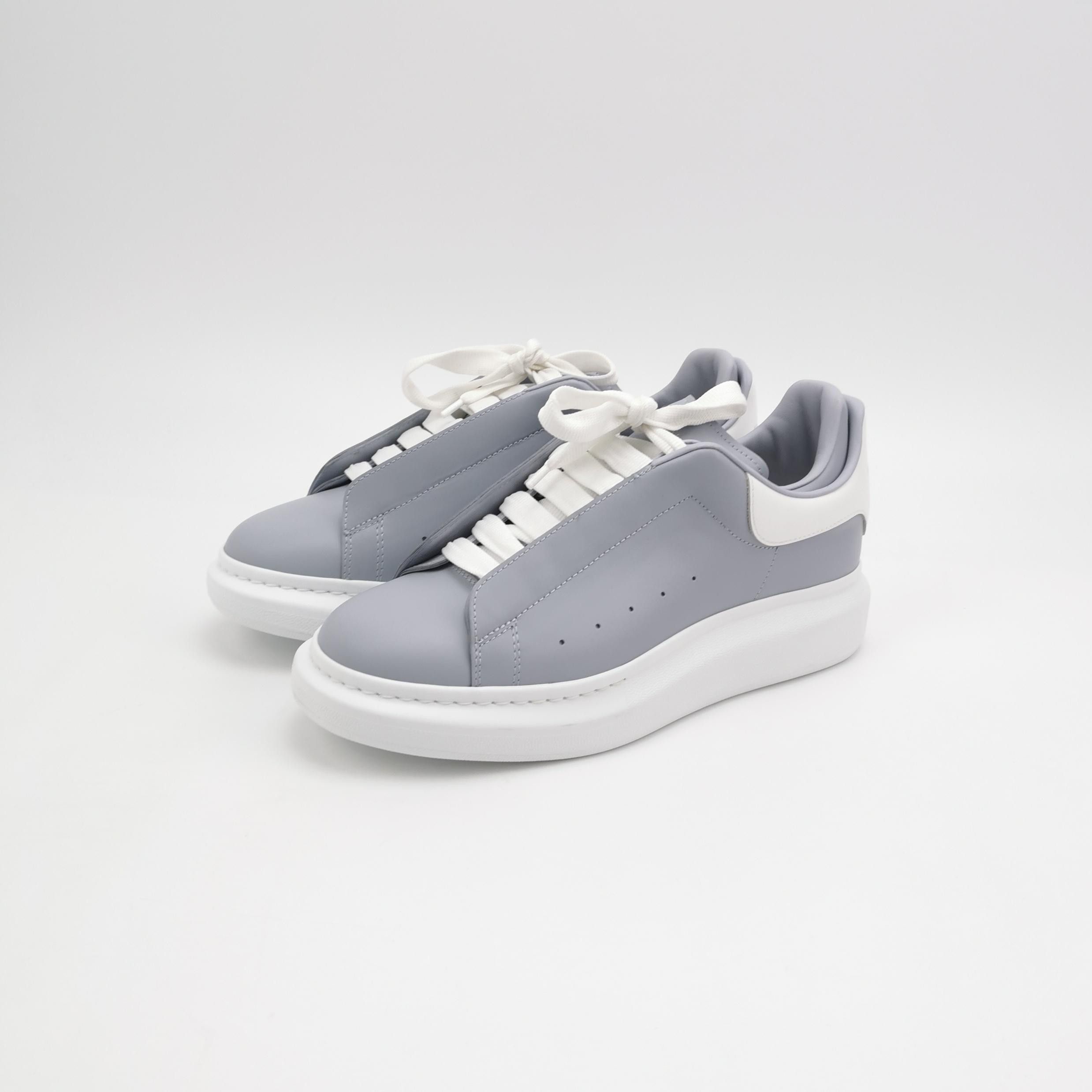 Alexander McQueen Alexander McQueen Men 7 Lowtop Sneakers Size US 7 / EU 40 - 2 Thumbnail