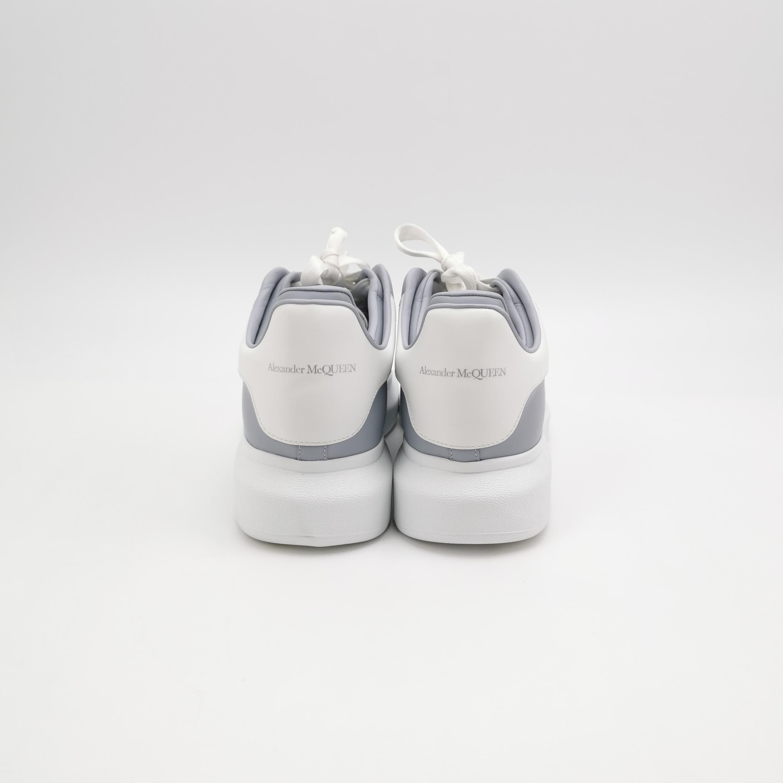 Alexander McQueen Alexander McQueen Men 11 Lowtop Sneakers Size US 11 / EU 44 - 4 Thumbnail